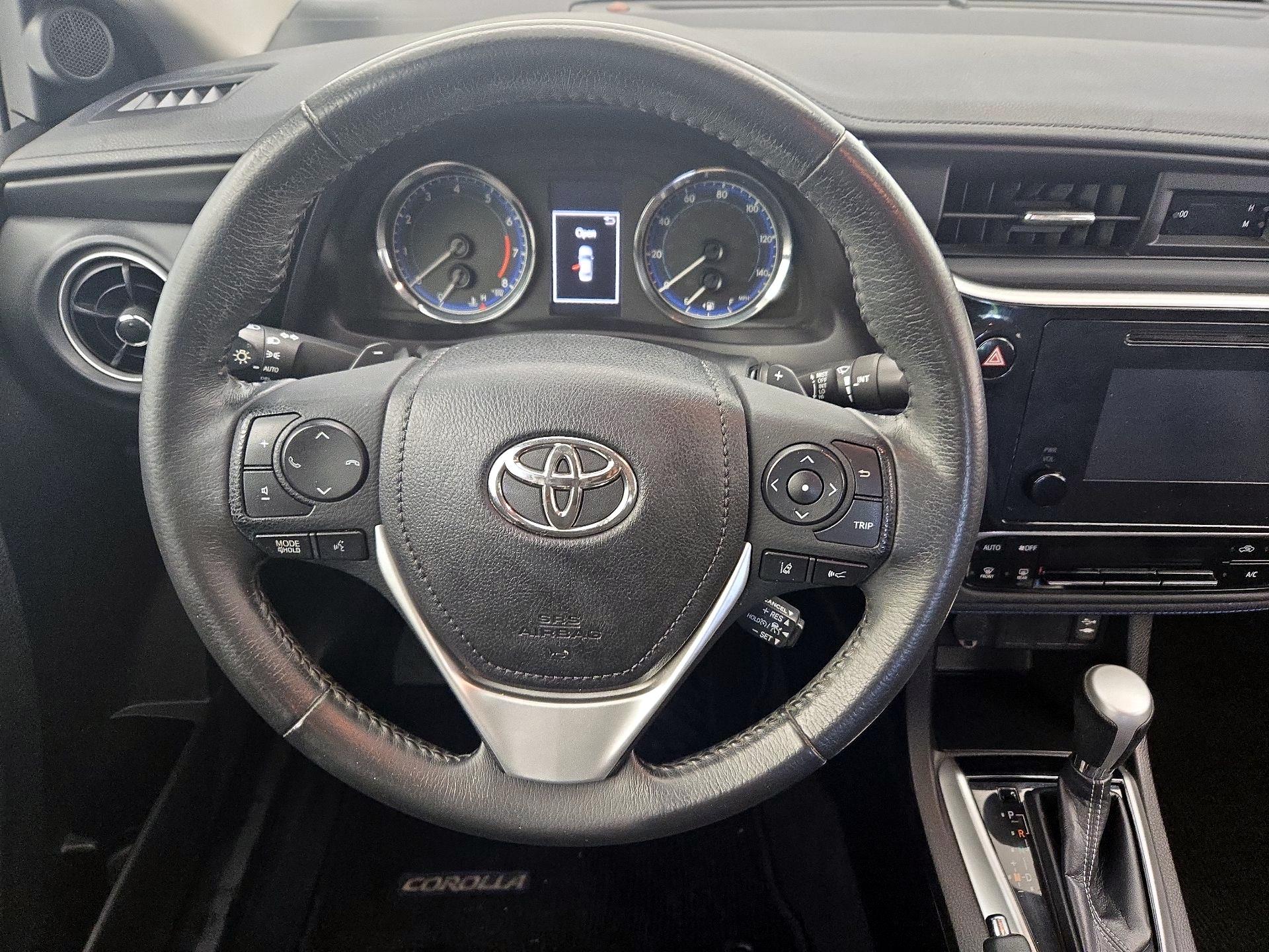 Thumbnail: 2018 Toyota Corolla - 10