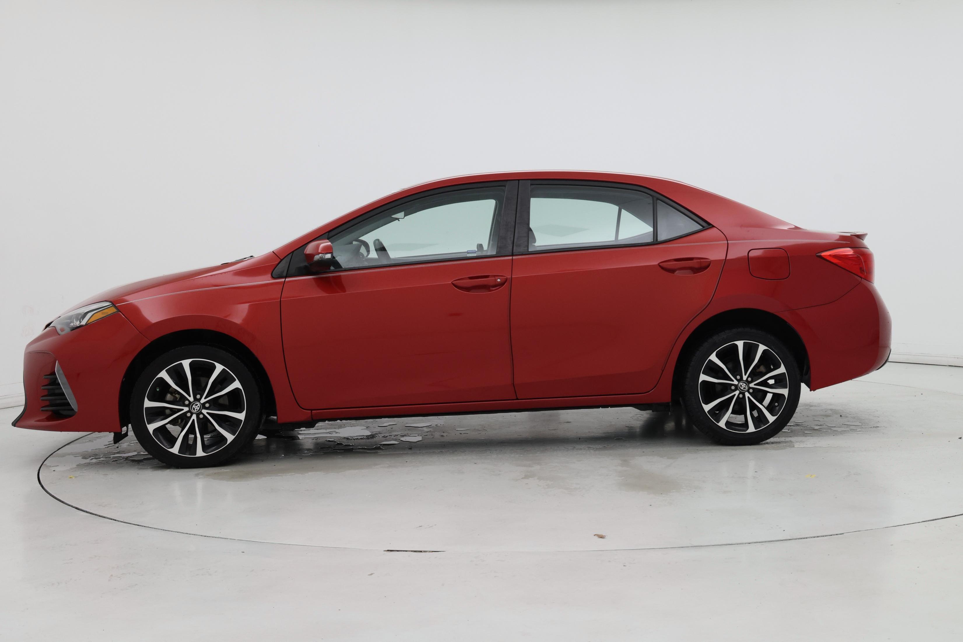 Thumbnail: 2018 Toyota Corolla - 3