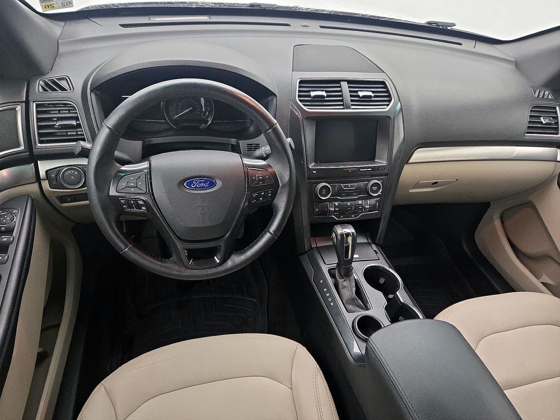 Thumbnail: 2018 Ford Explorer - 9