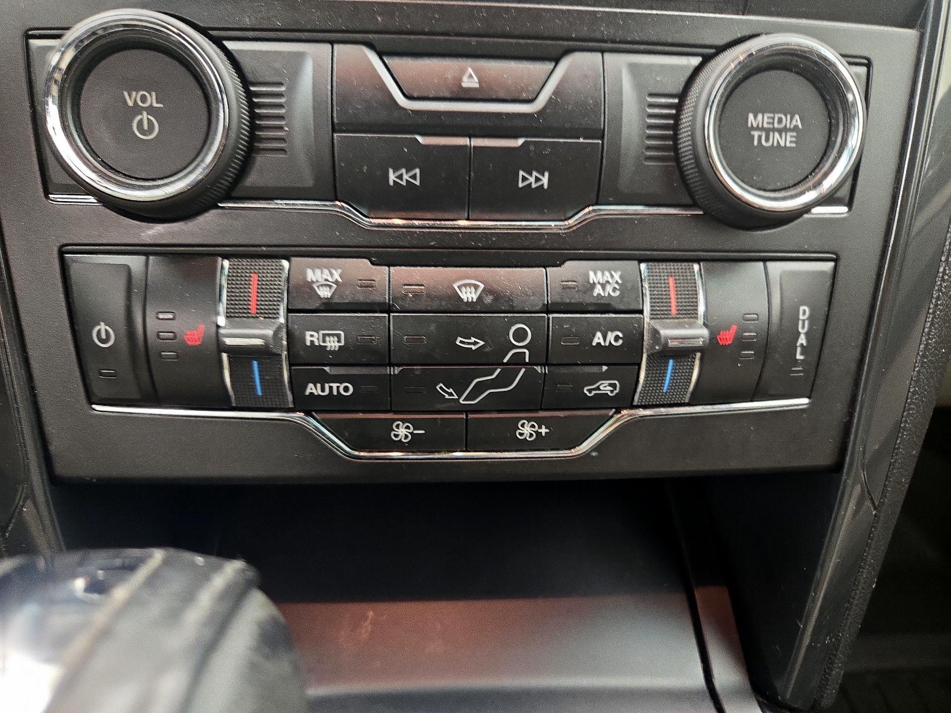 Thumbnail: 2018 Ford Explorer - 17