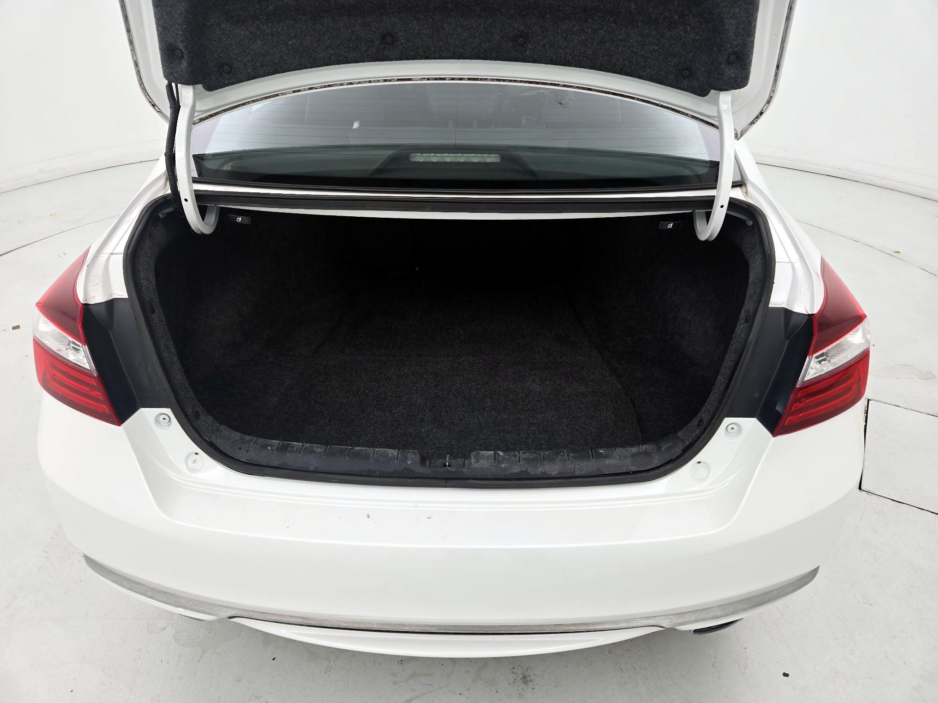 Thumbnail: 2016 Honda Accord - 20