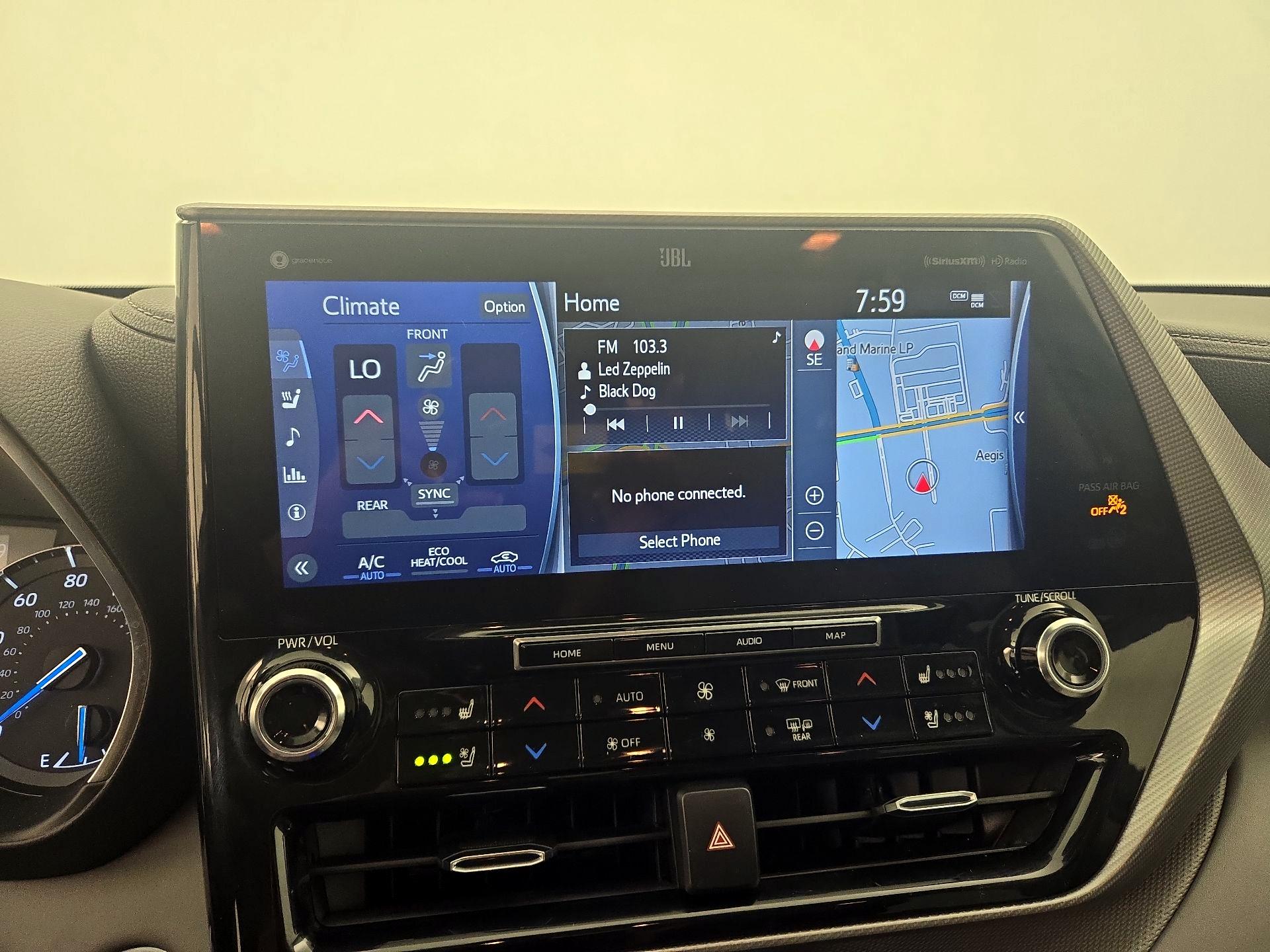 Thumbnail: 2021 Toyota Highlander - 14