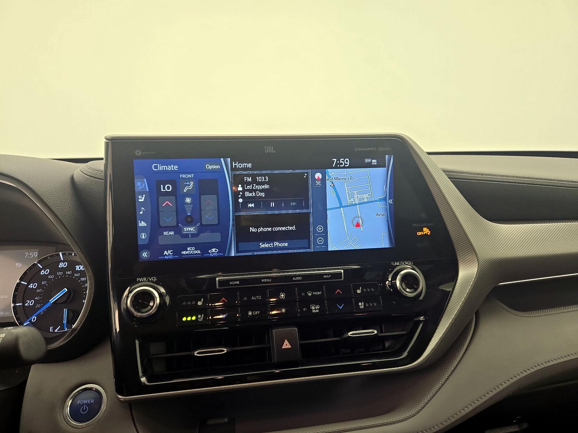 Thumbnail: 2021 Toyota Highlander - 16