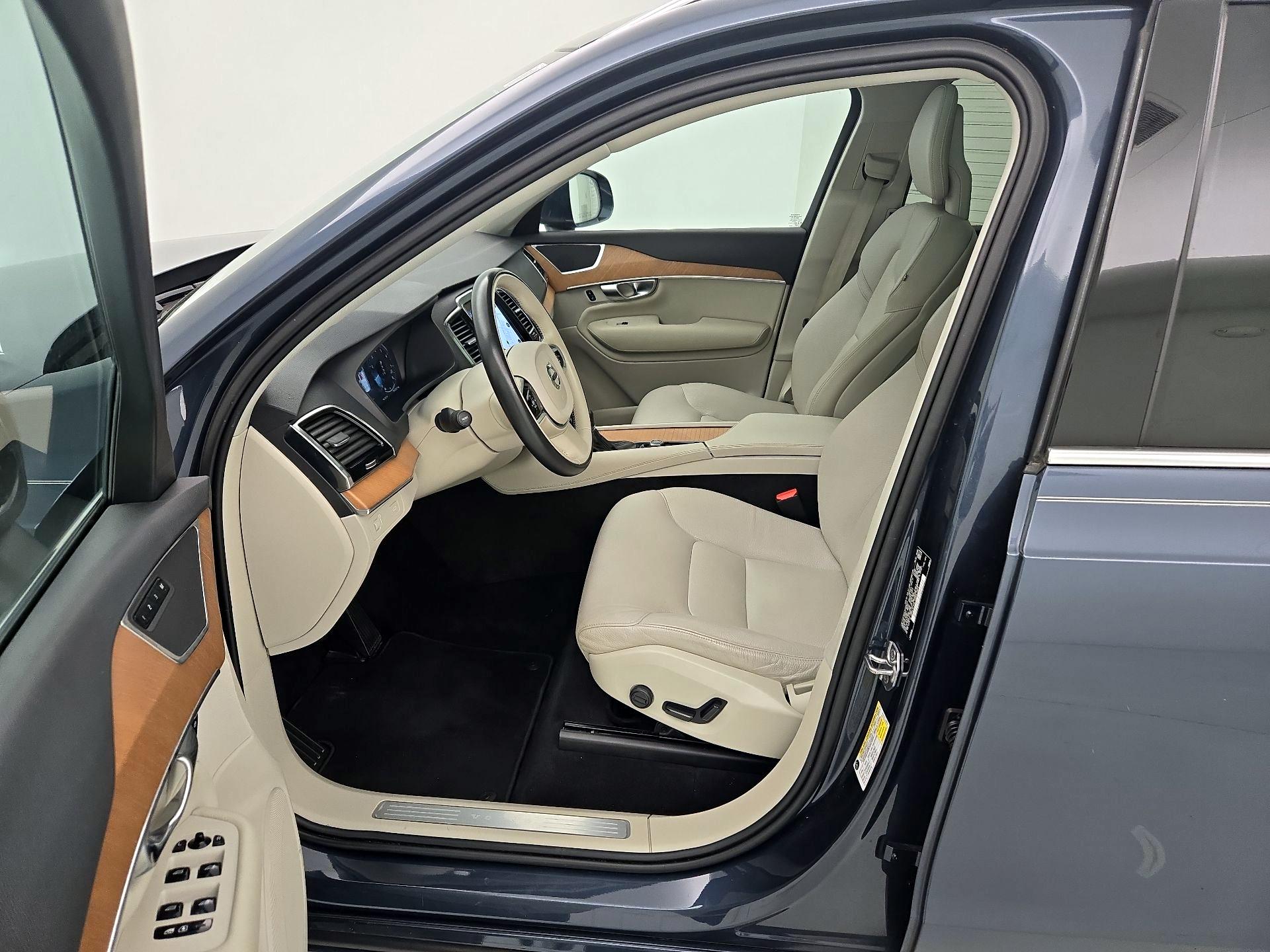 Thumbnail: 2021 Volvo XC90 - 11