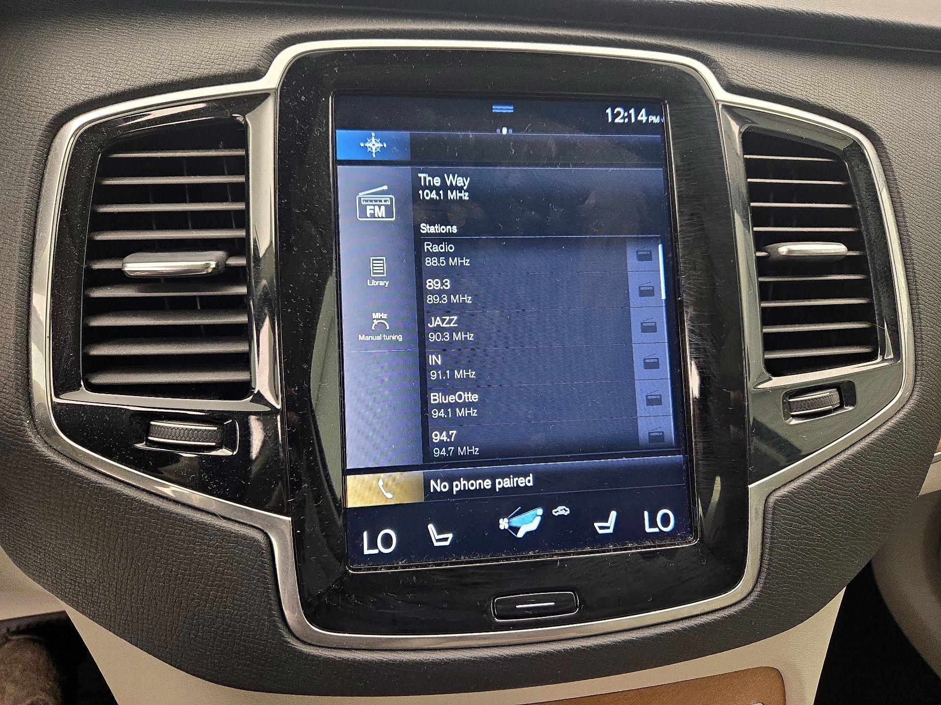 Thumbnail: 2021 Volvo XC90 - 16