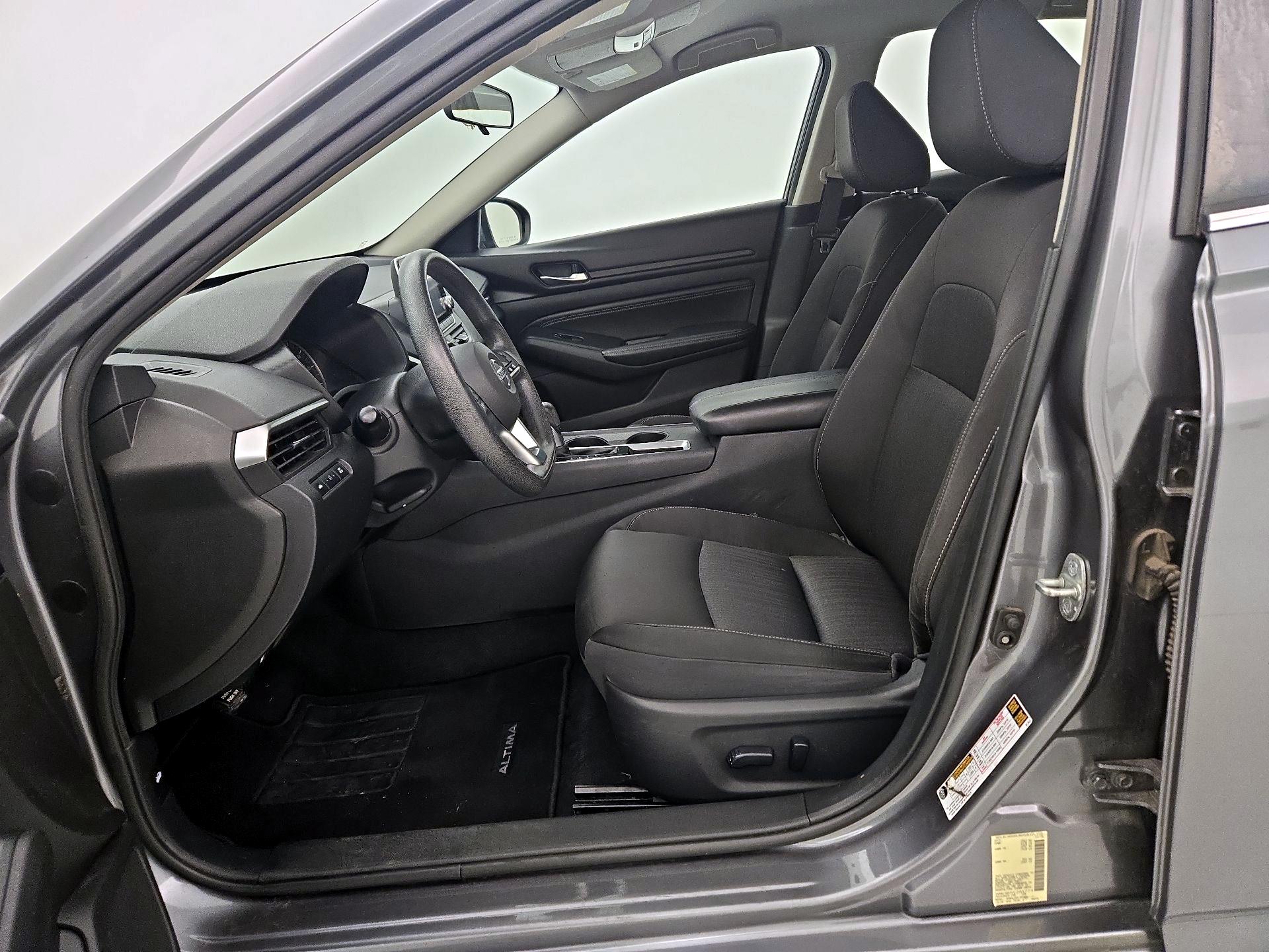 Thumbnail: 2020 Nissan Altima - 11