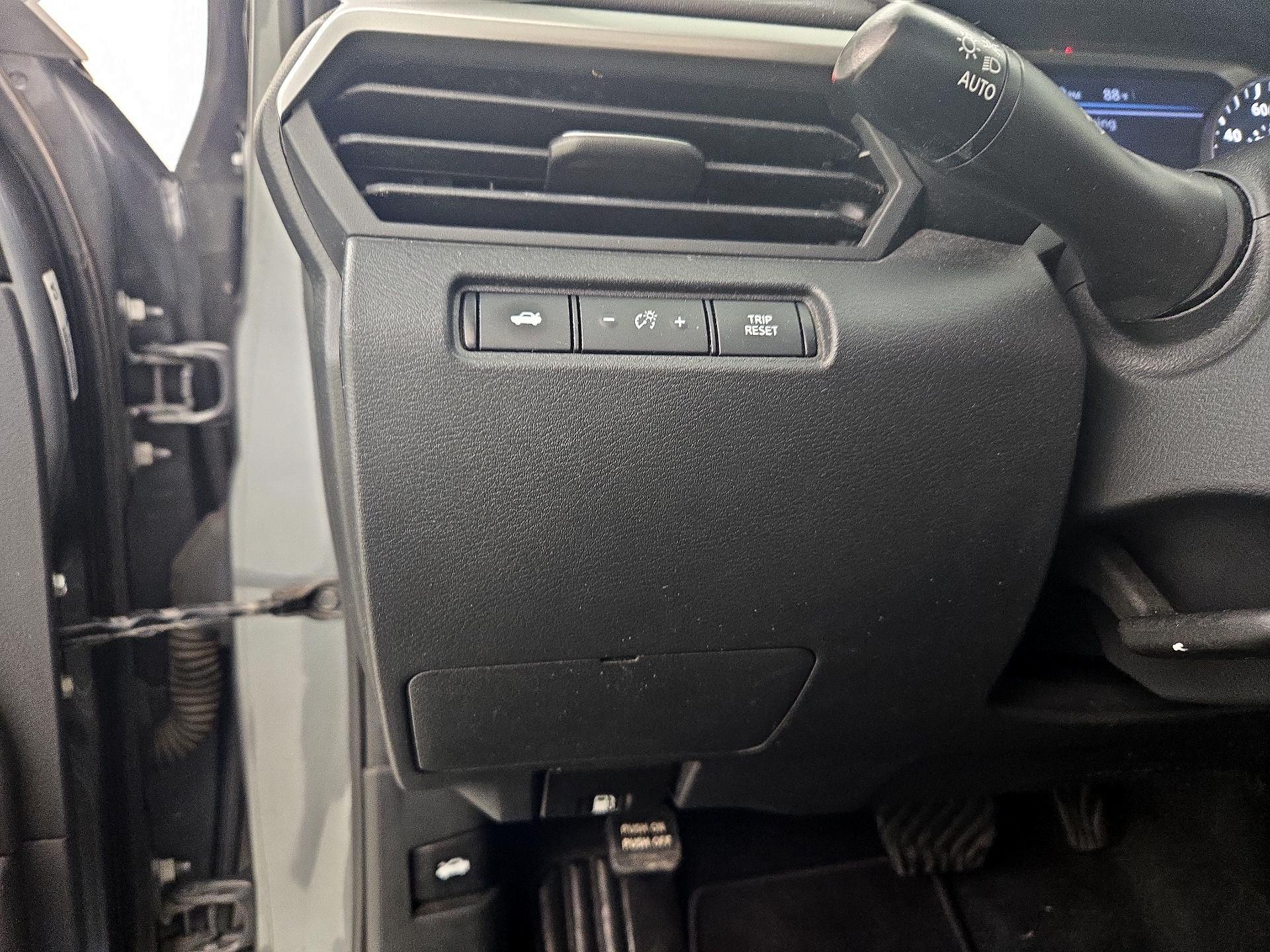 Thumbnail: 2020 Nissan Altima - 13