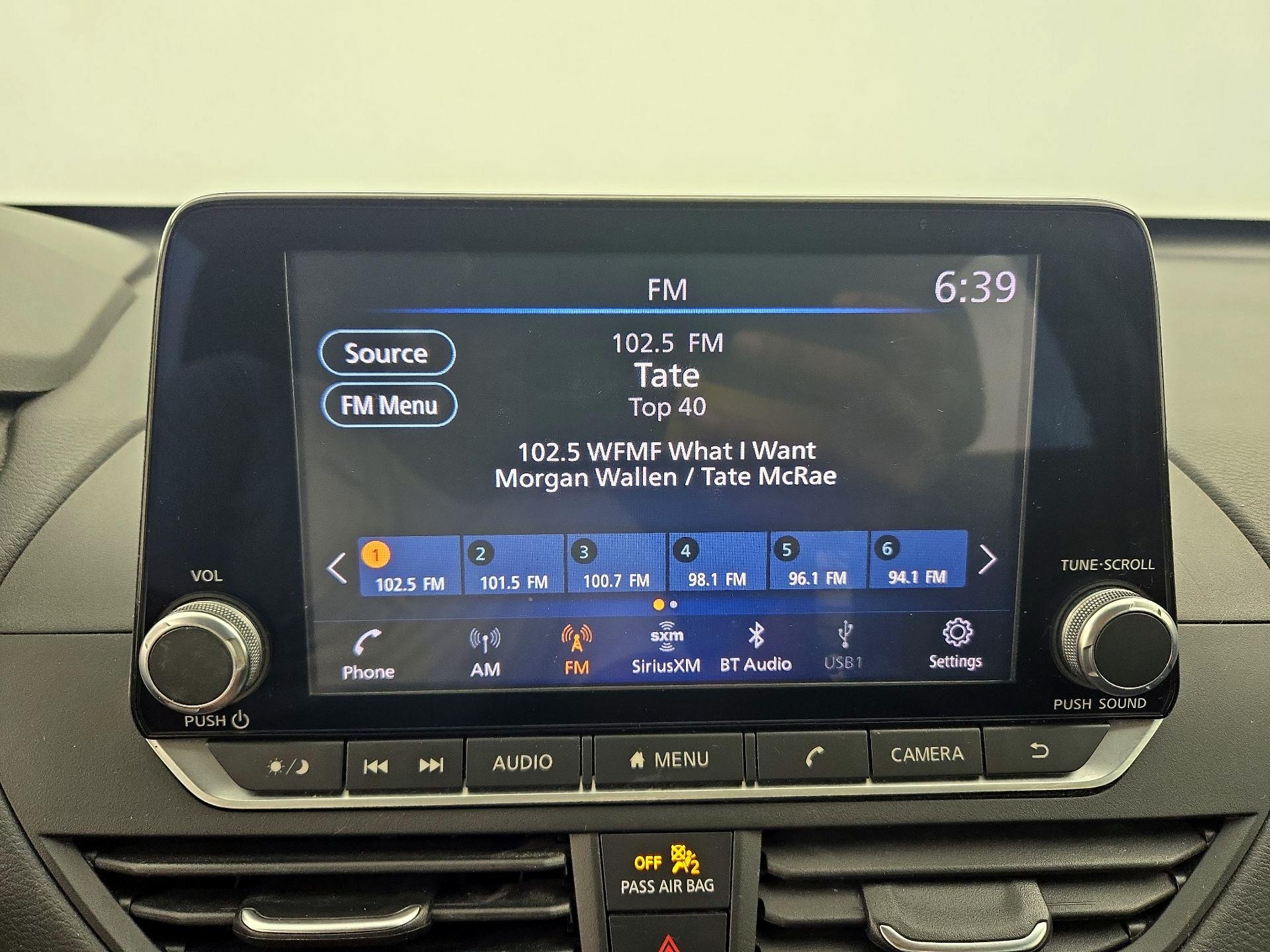 Thumbnail: 2020 Nissan Altima - 15