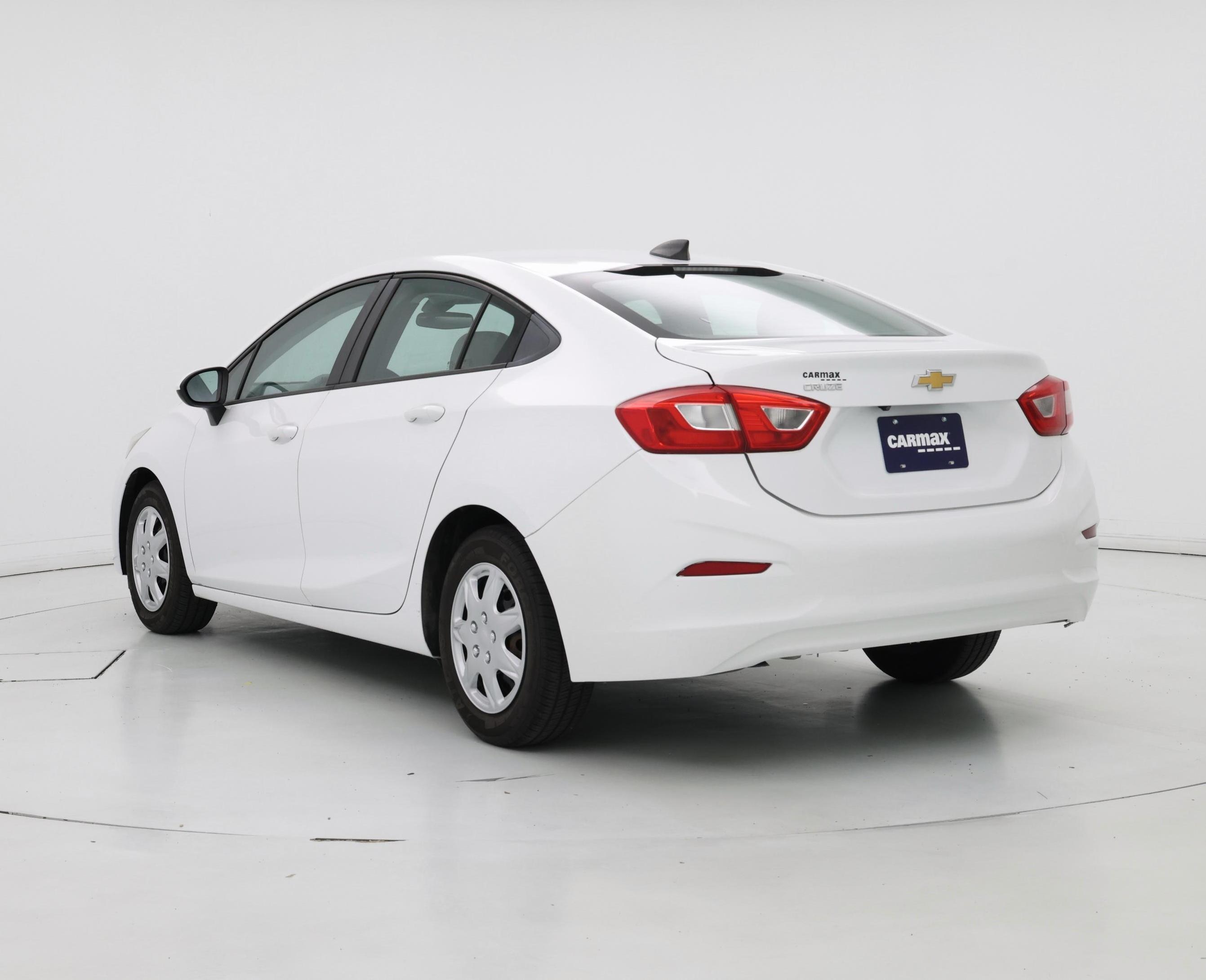 Thumbnail: 2017 Chevrolet Cruze - 2