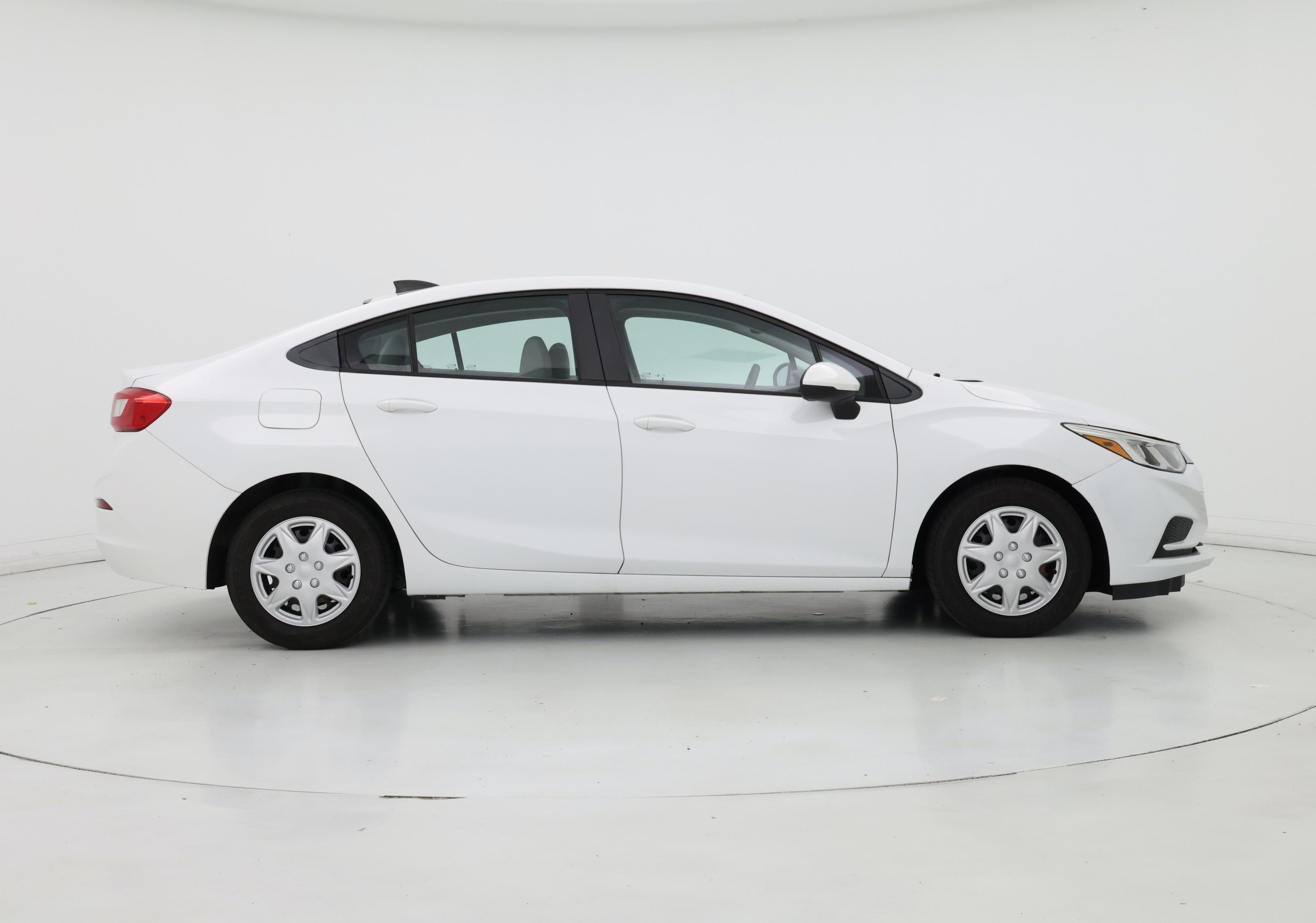 Thumbnail: 2017 Chevrolet Cruze - 7