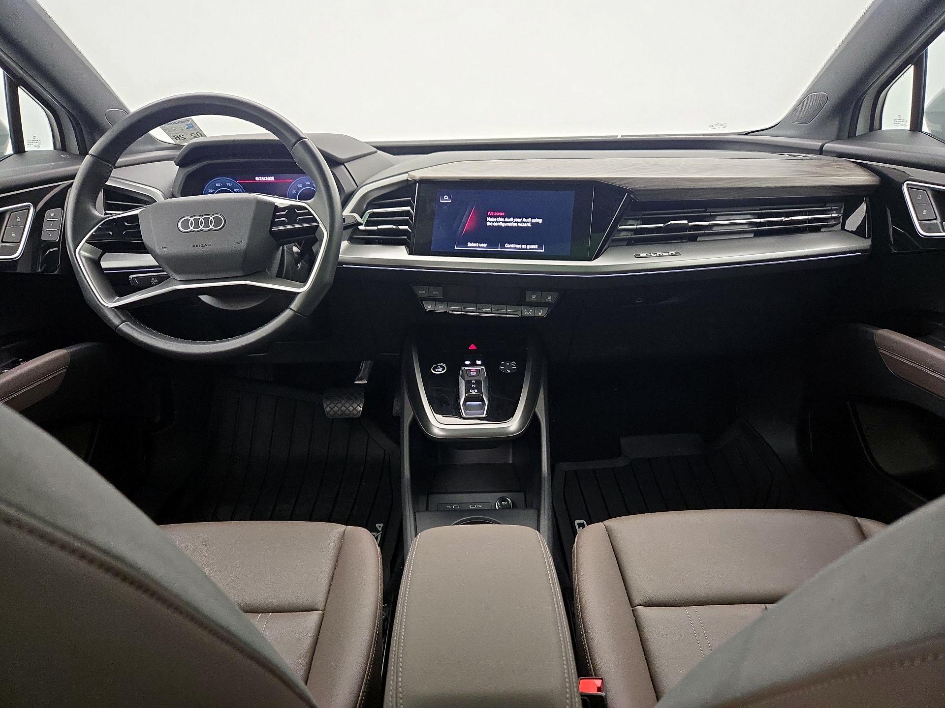 Thumbnail: 2022 Audi Q4 e-tron - 9