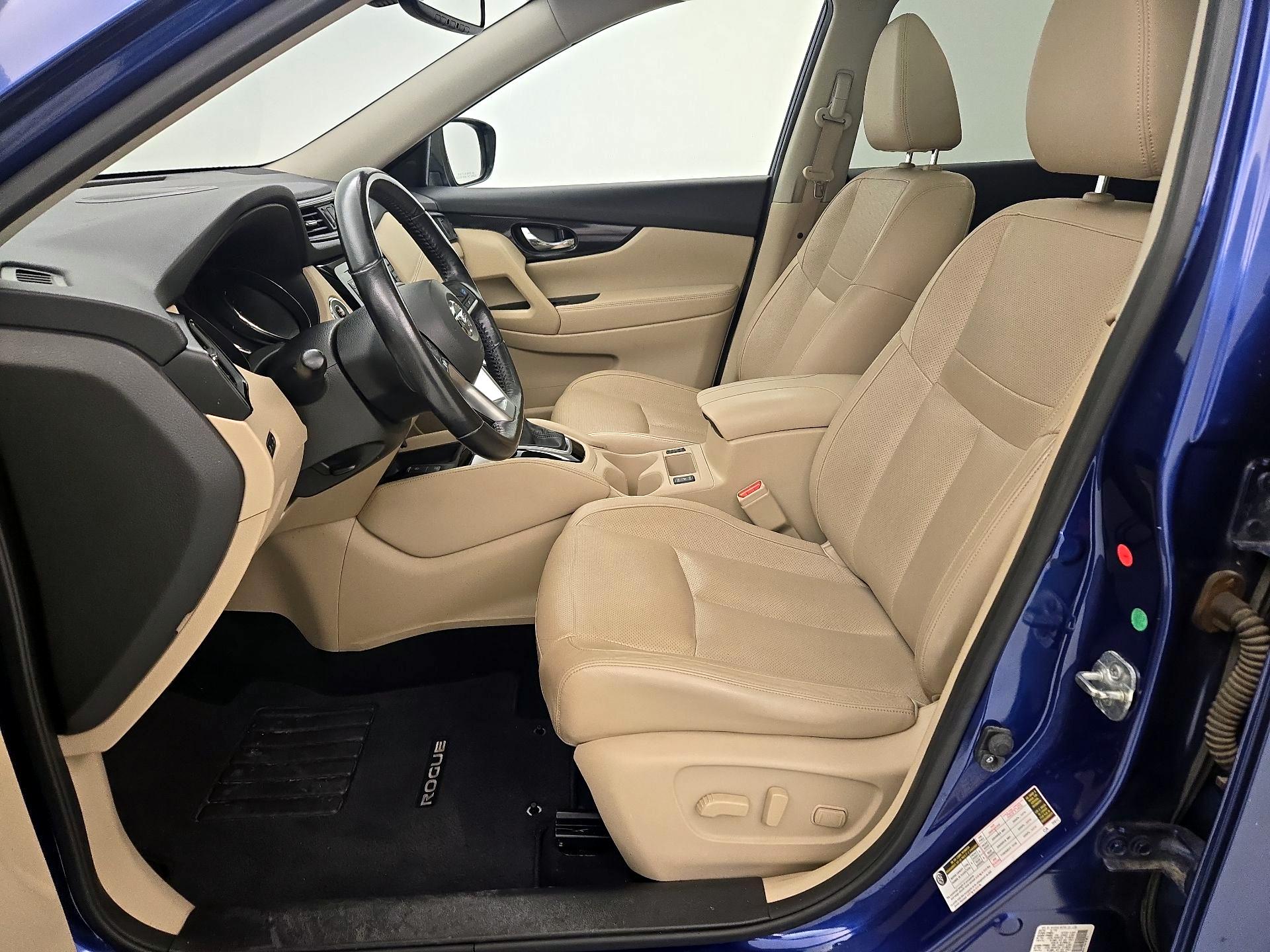 Thumbnail: 2018 Nissan Rogue - 11