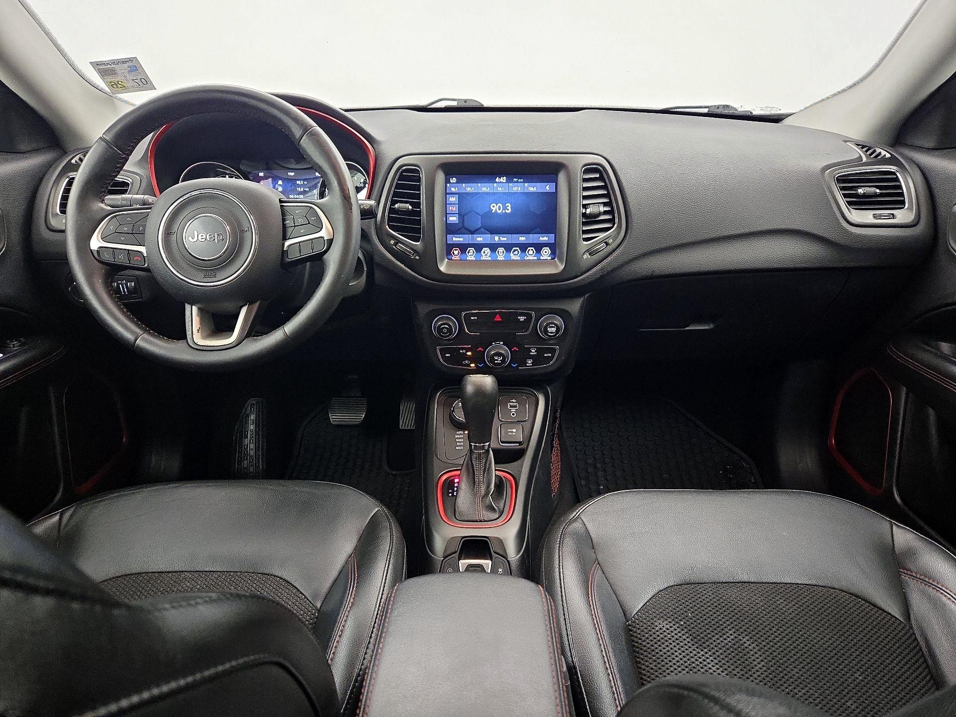 Thumbnail: 2018 Jeep Compass - 9
