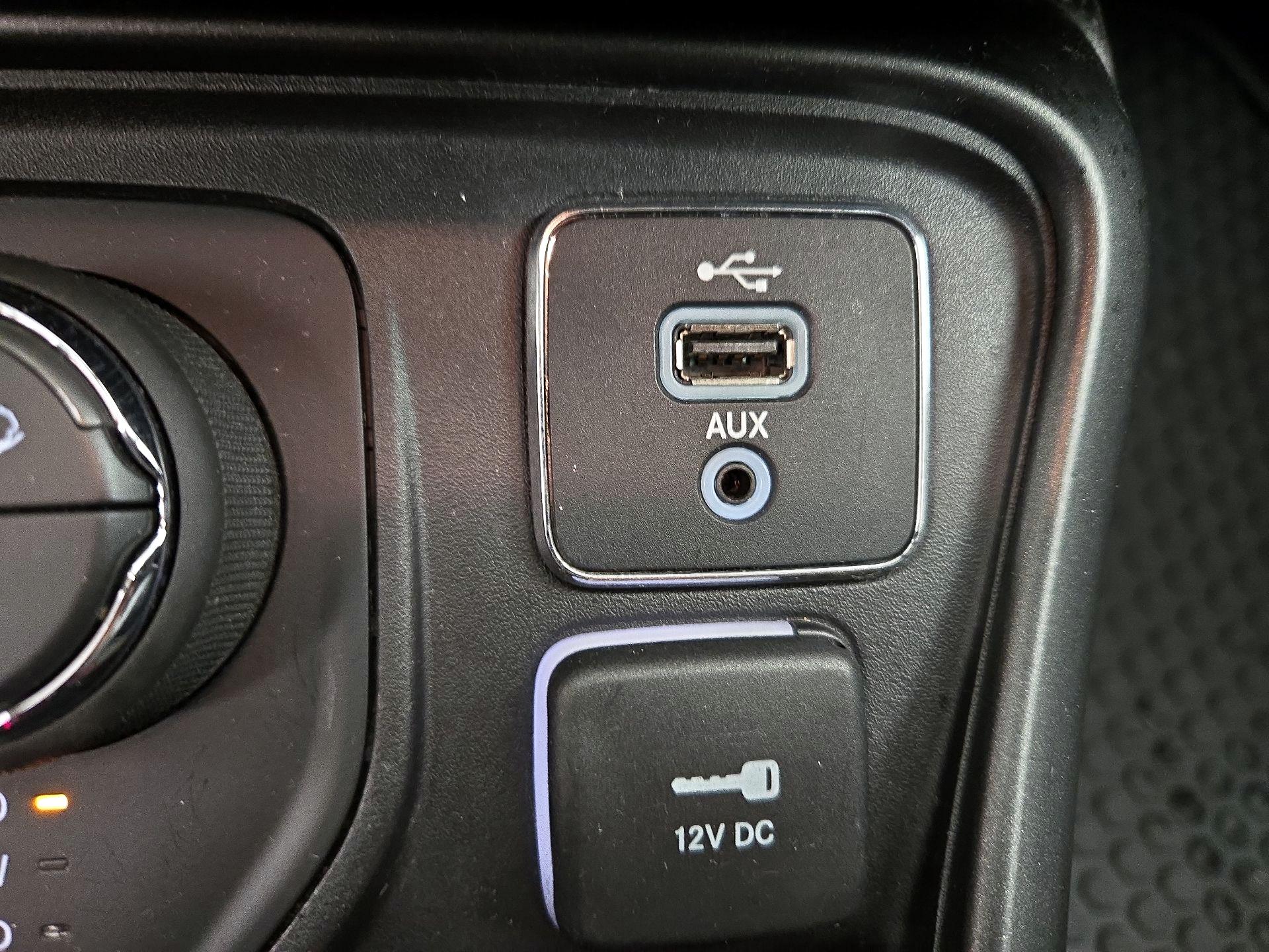 Thumbnail: 2018 Jeep Compass - 18