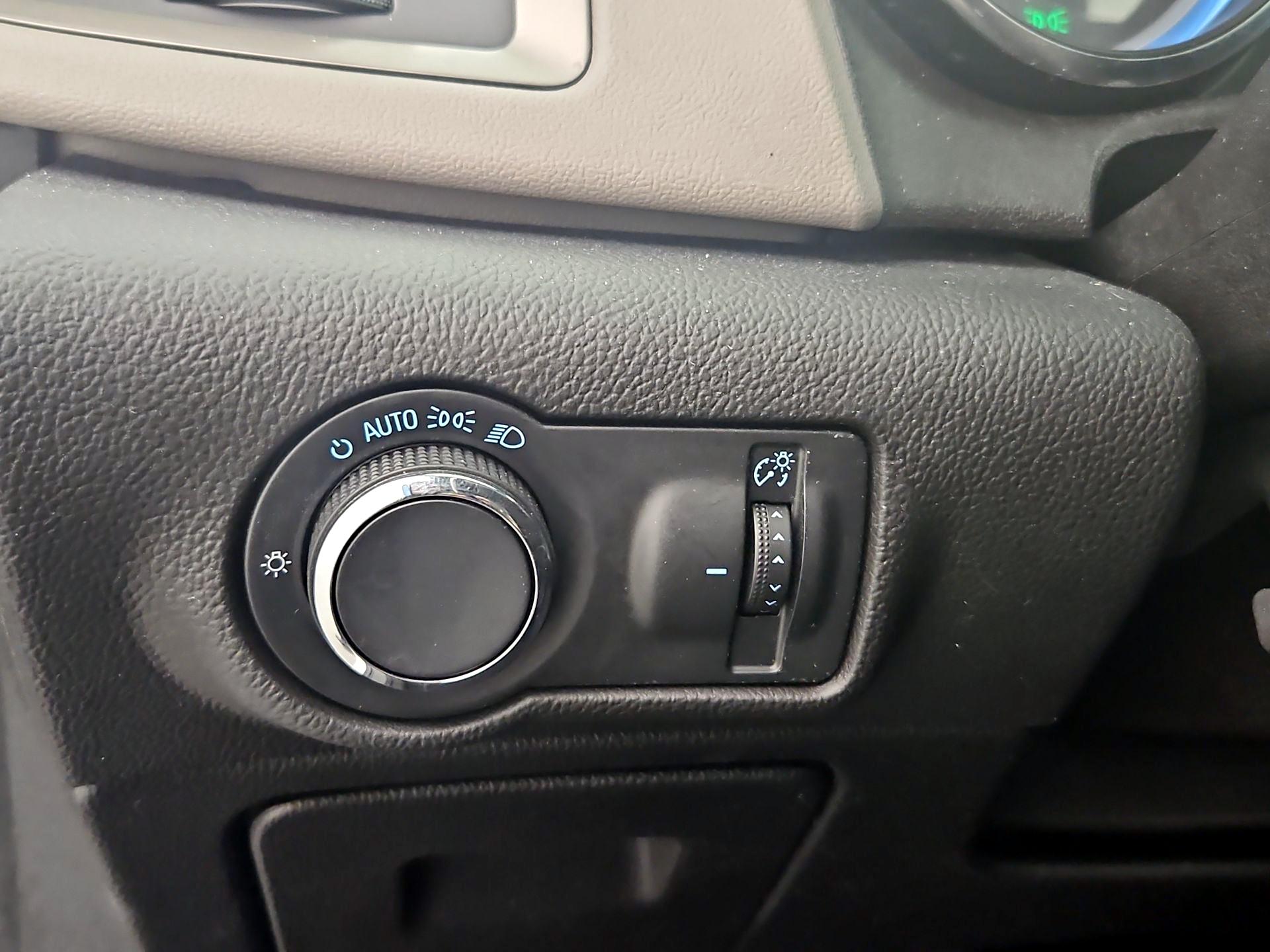 Thumbnail: 2015 Buick Verano - 13