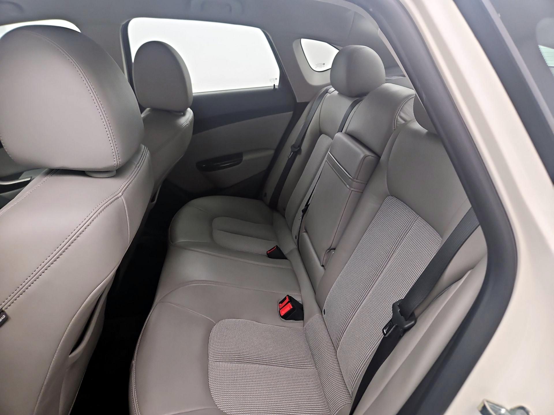 Thumbnail: 2015 Buick Verano - 18