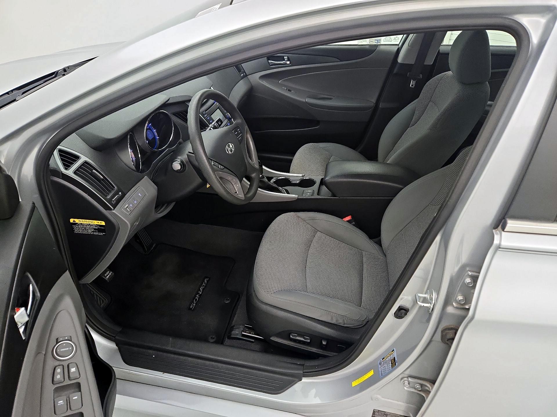 Thumbnail: 2014 Hyundai Sonata - 11