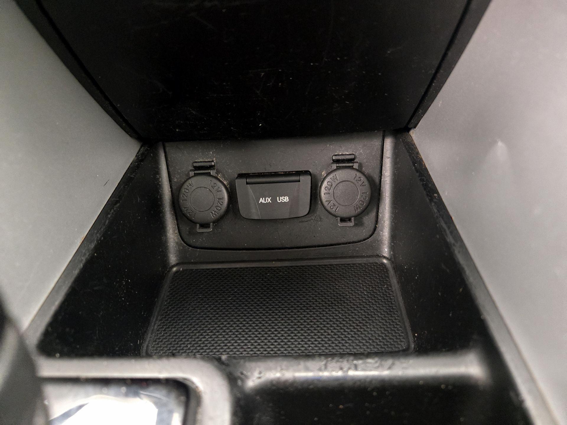 Thumbnail: 2014 Hyundai Sonata - 18