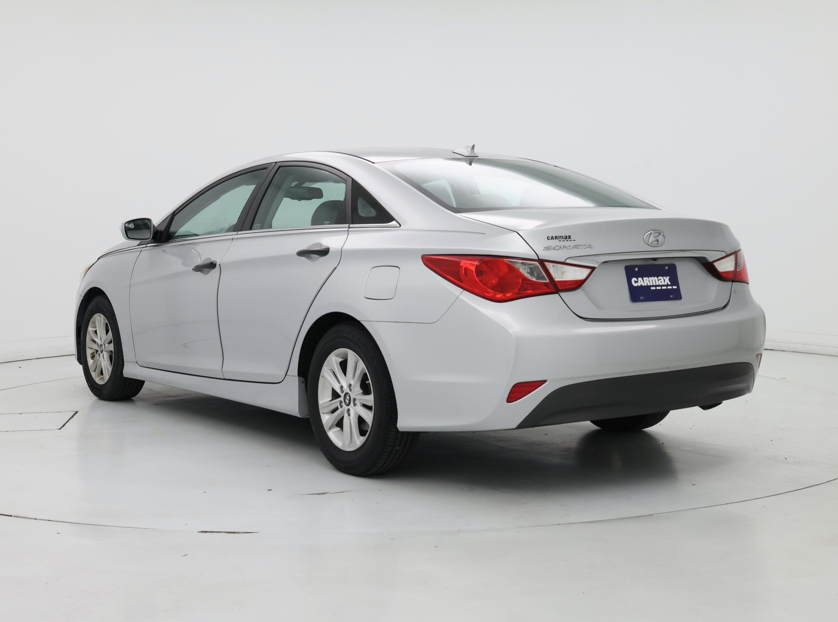 Thumbnail: 2014 Hyundai Sonata - 2
