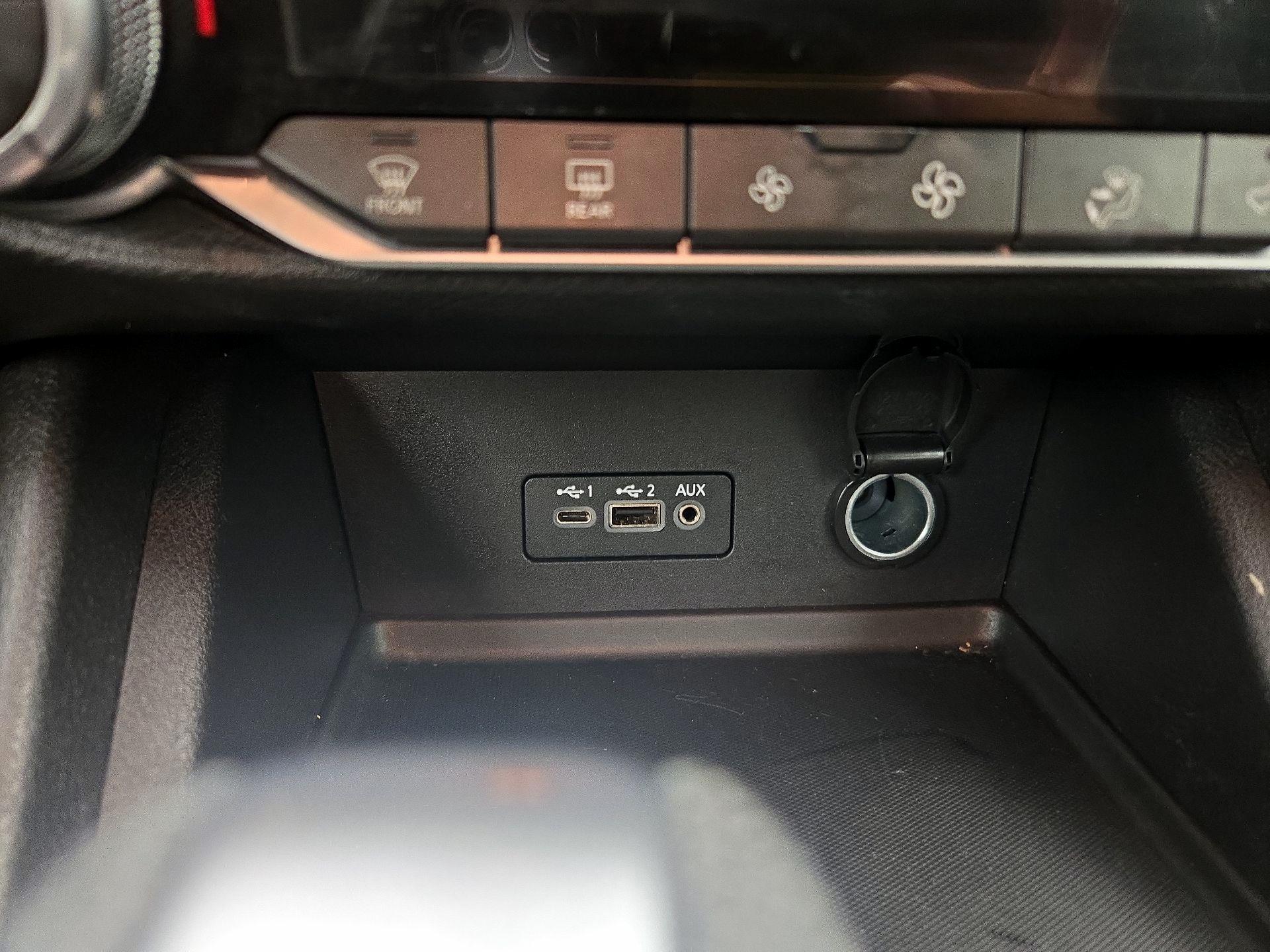 Thumbnail: 2021 Nissan Sentra - 18