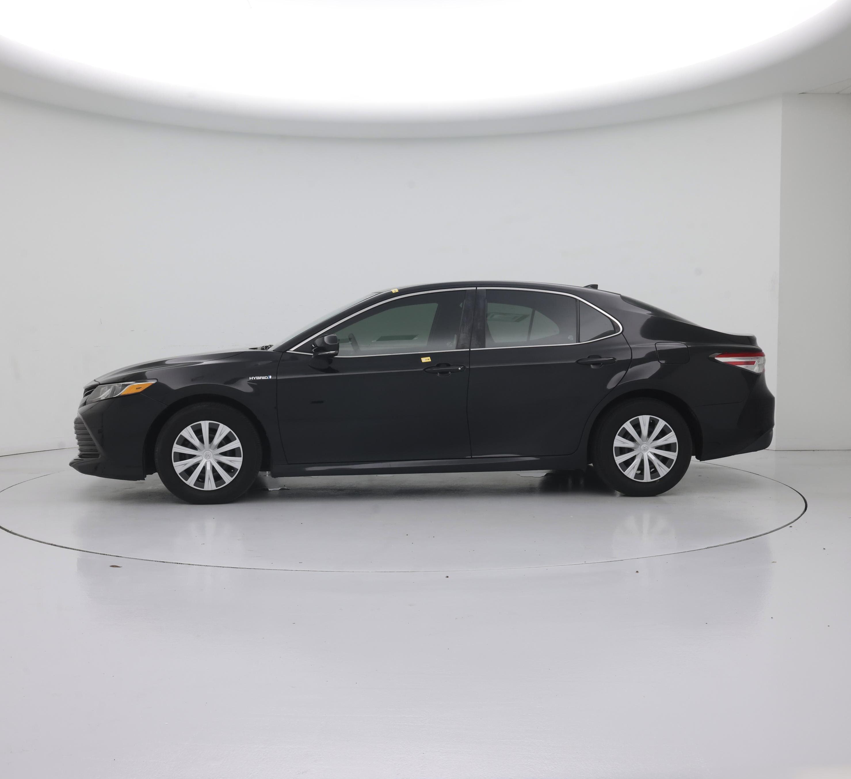 Thumbnail: 2020 Toyota Camry - 3