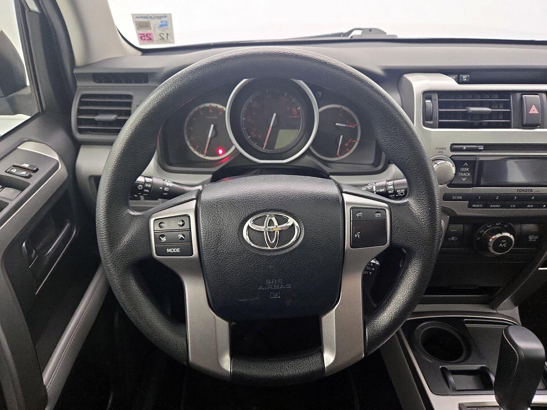 Thumbnail: 2013 Toyota 4Runner - 10