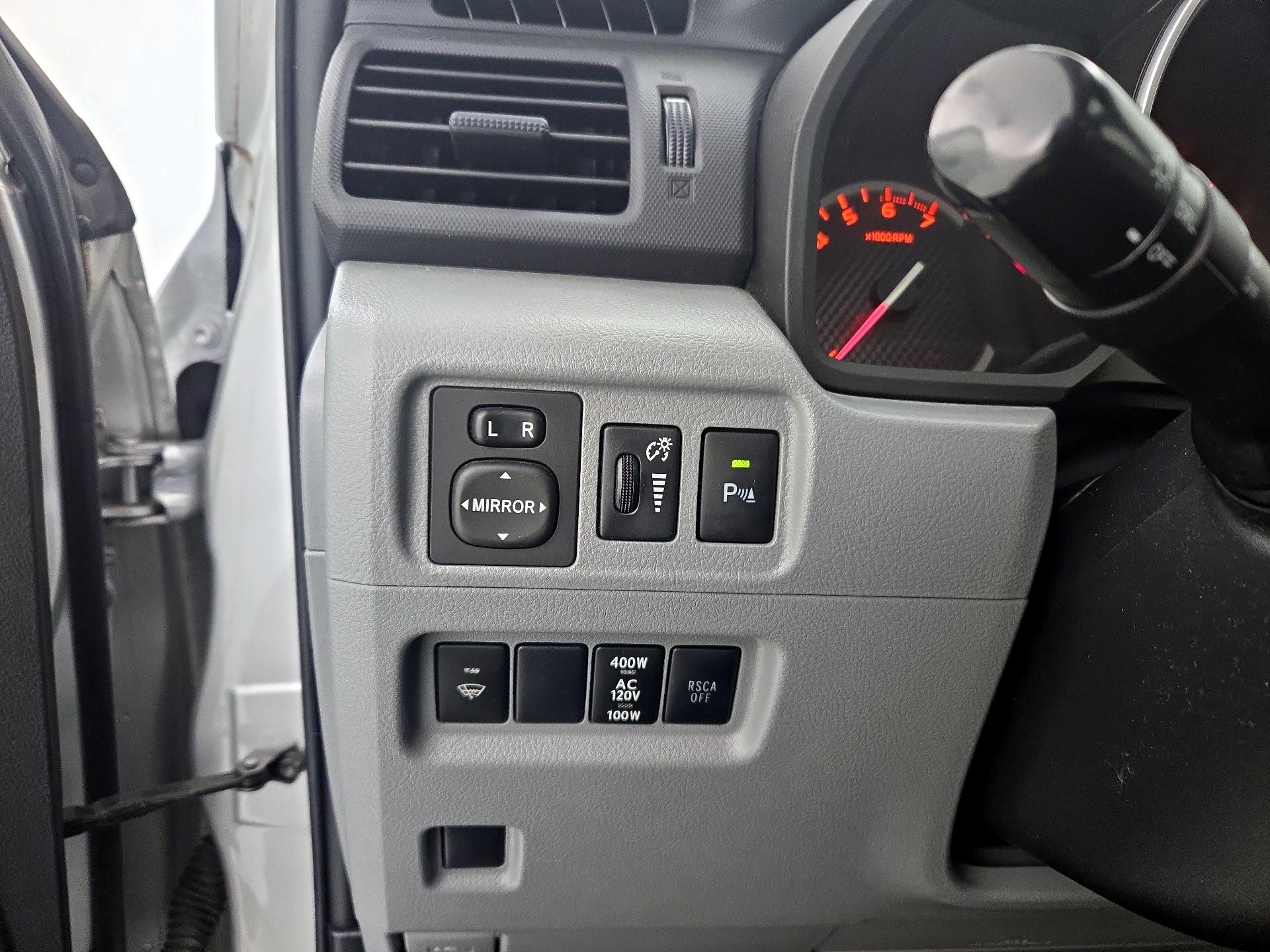 Thumbnail: 2013 Toyota 4Runner - 13