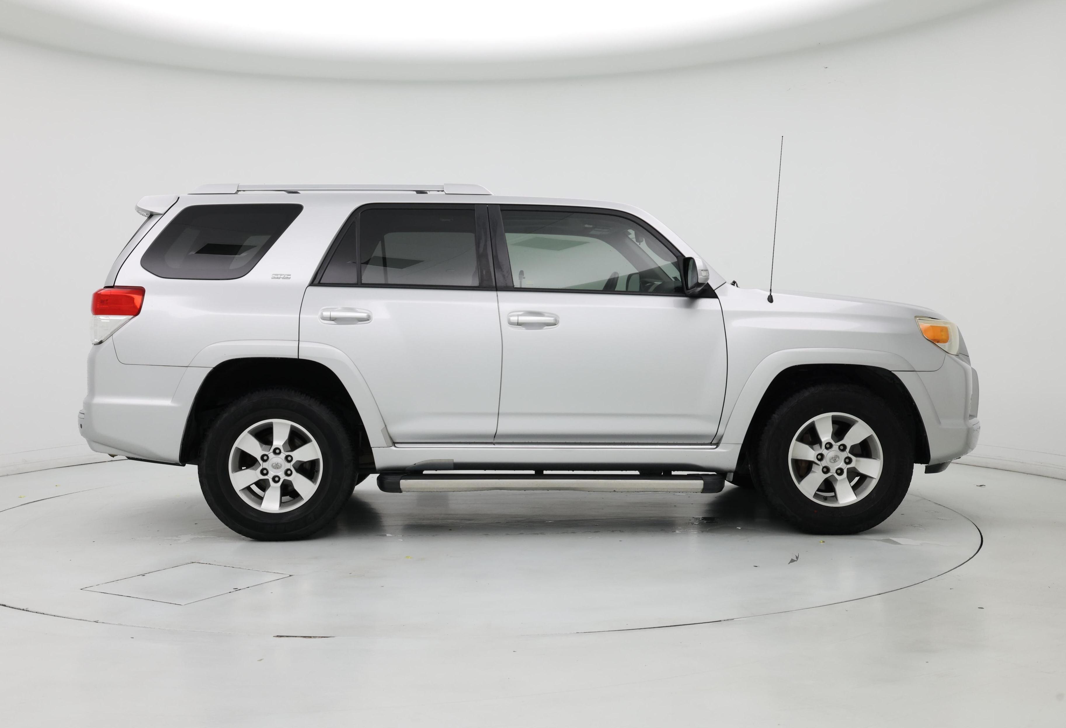 Thumbnail: 2013 Toyota 4Runner - 7