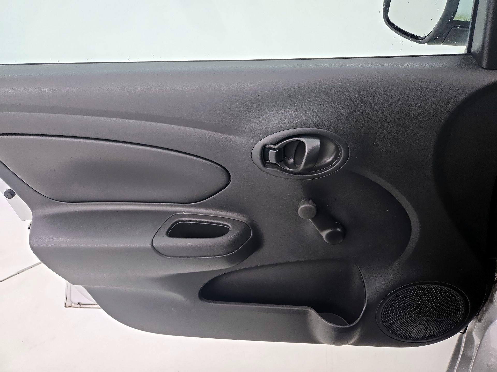 Thumbnail: 2017 Nissan Versa - 12