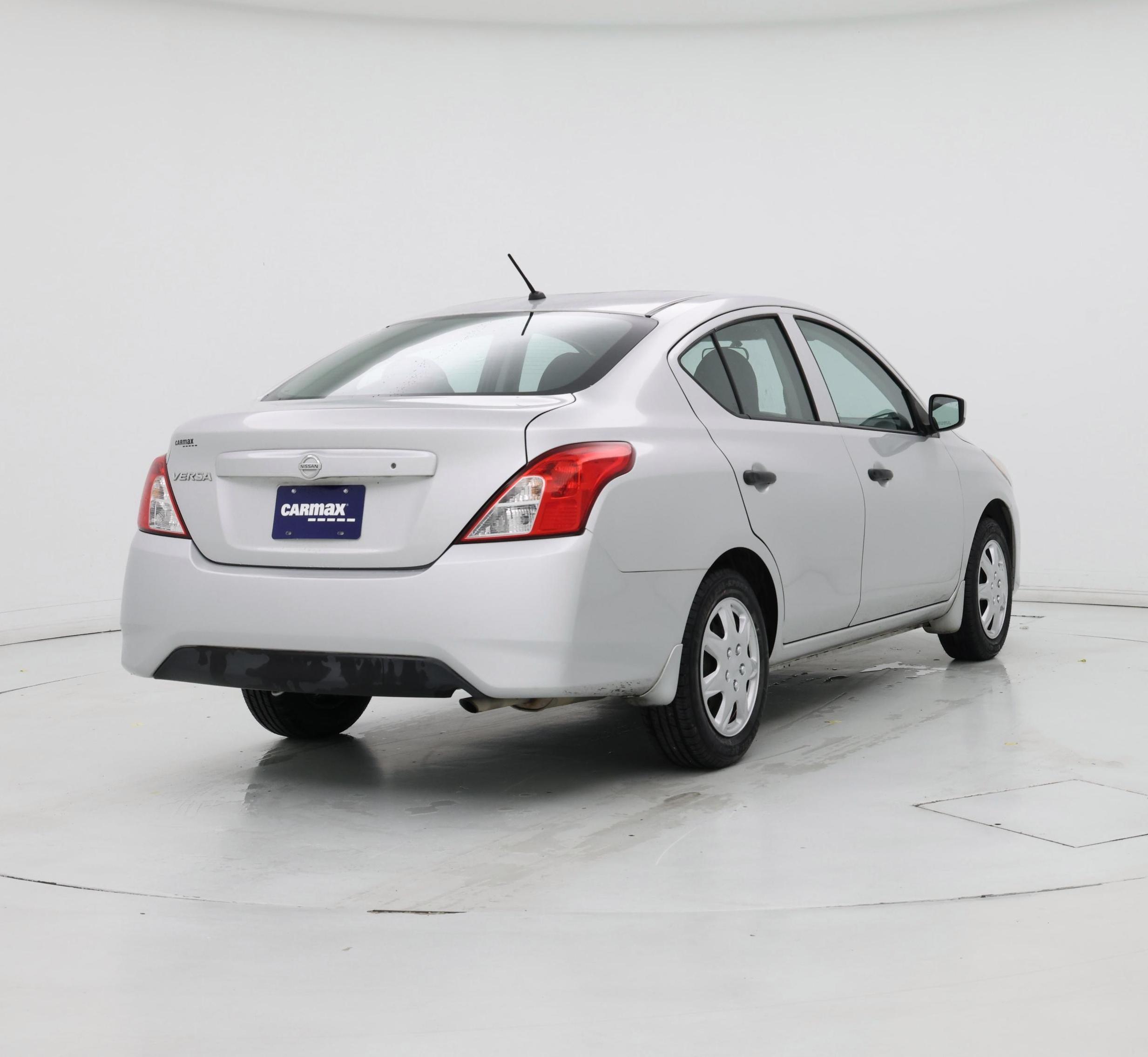 Thumbnail: 2017 Nissan Versa - 8