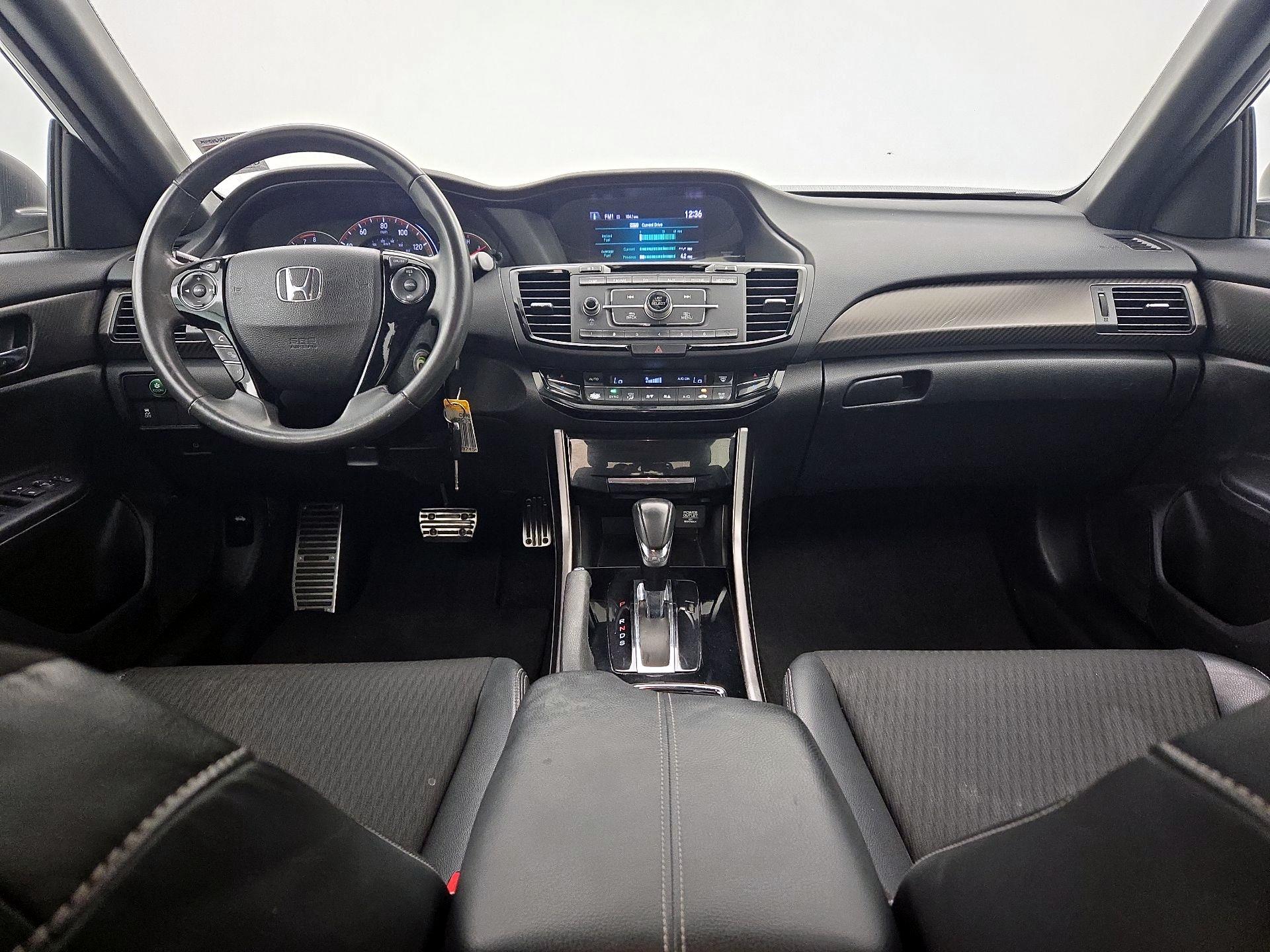 Thumbnail: 2016 Honda Accord - 9