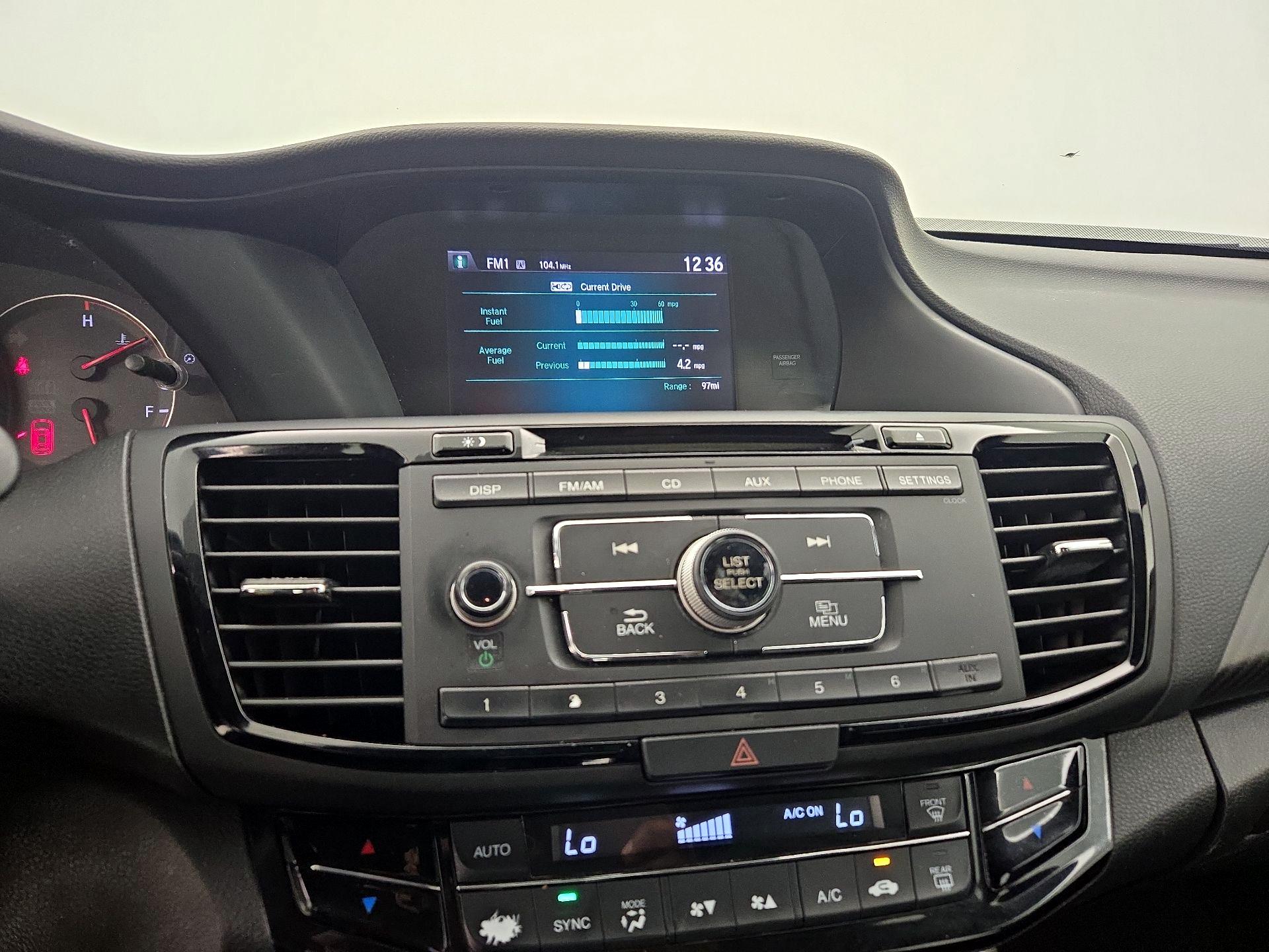 Thumbnail: 2016 Honda Accord - 15