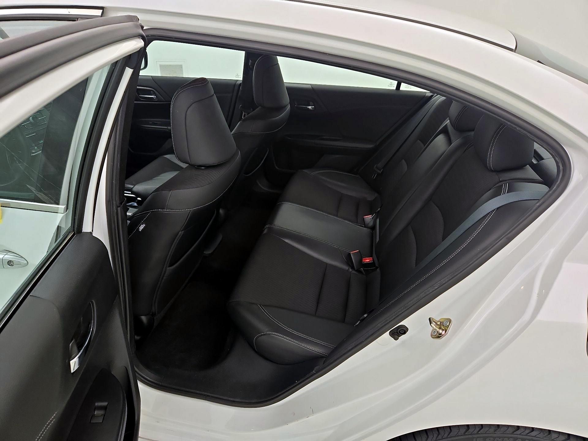 Thumbnail: 2016 Honda Accord - 19