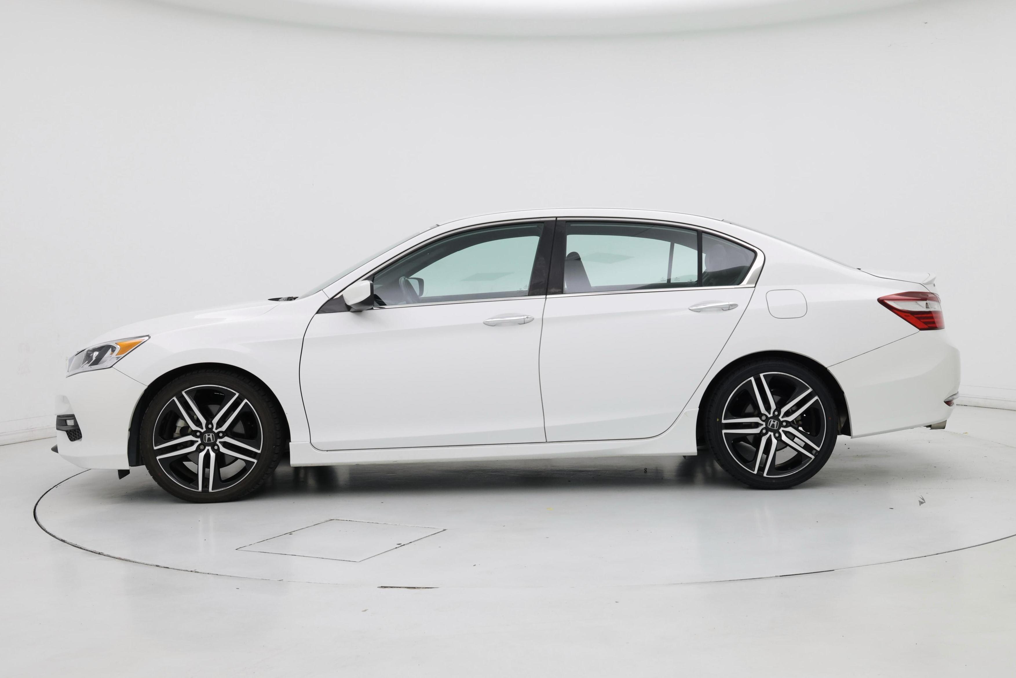 Thumbnail: 2016 Honda Accord - 3