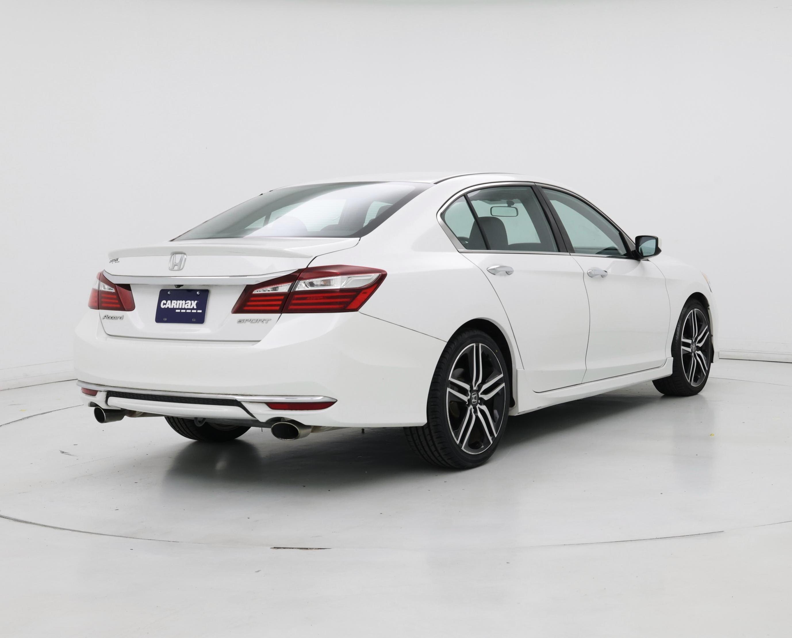 Thumbnail: 2016 Honda Accord - 8