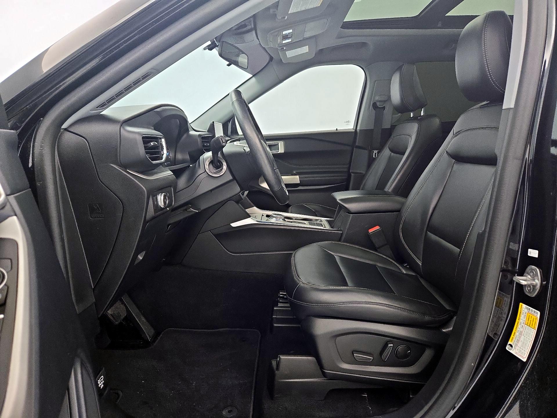 Thumbnail: 2022 Ford Explorer - 11