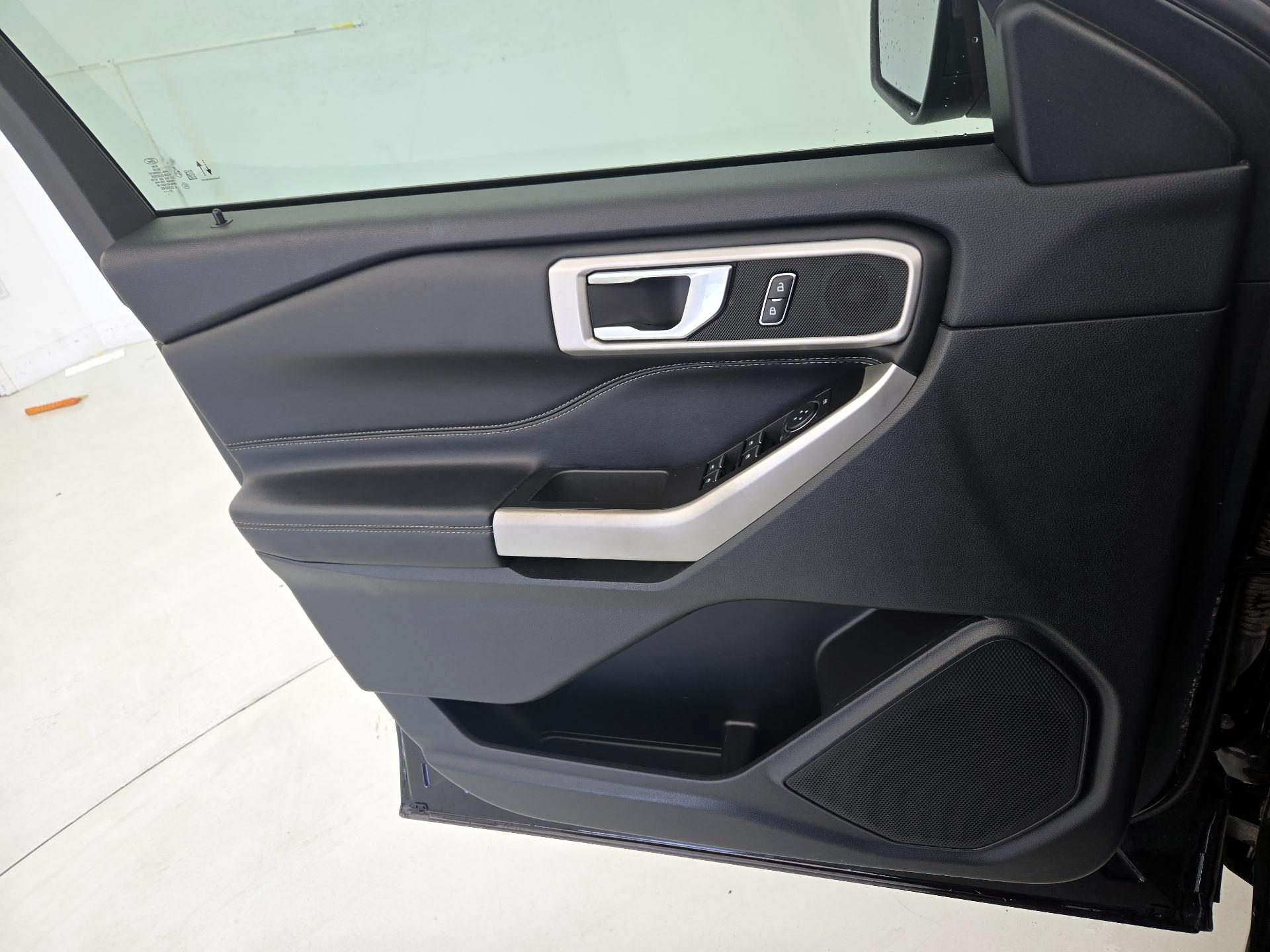 Thumbnail: 2022 Ford Explorer - 12