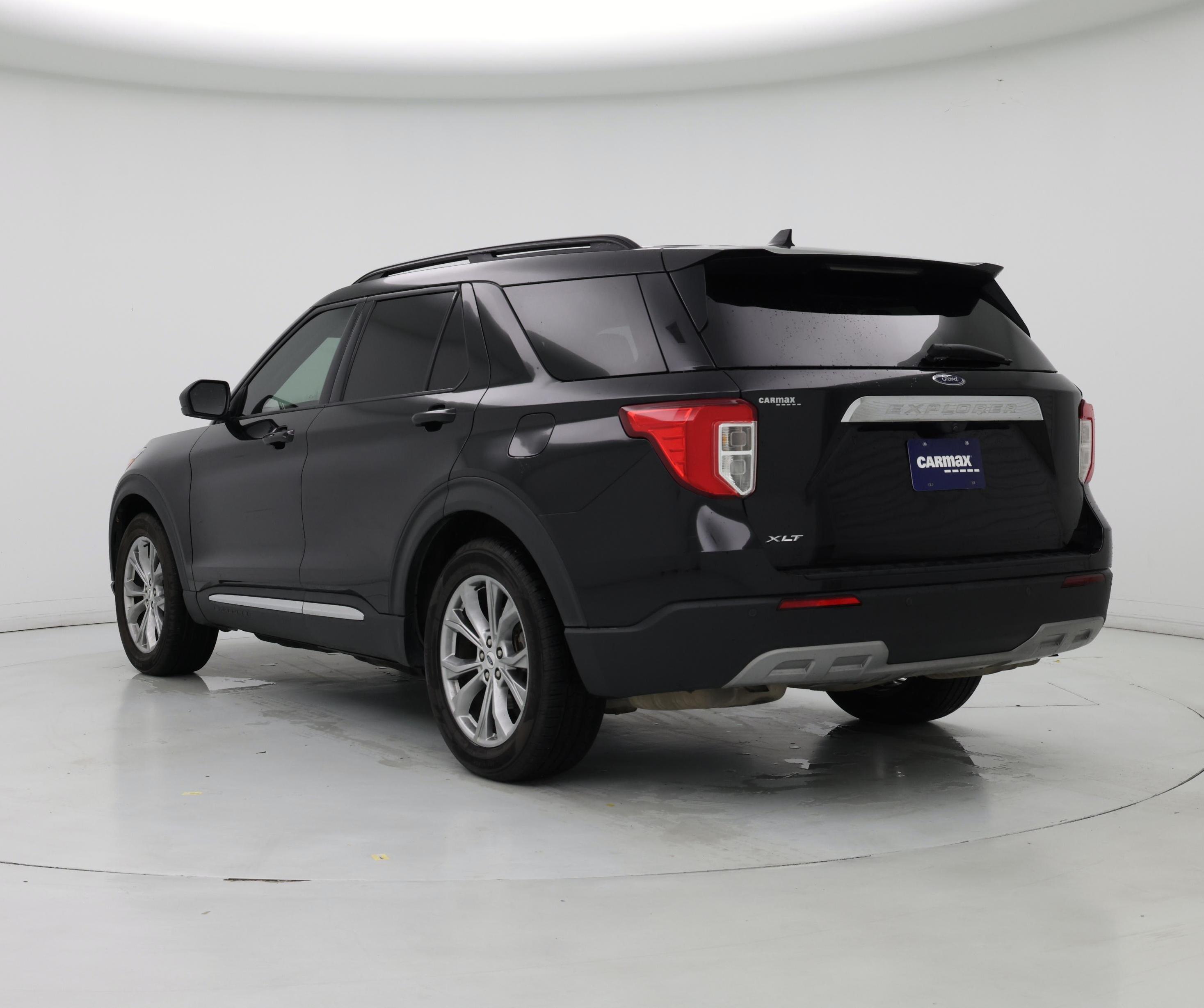 Thumbnail: 2022 Ford Explorer - 2
