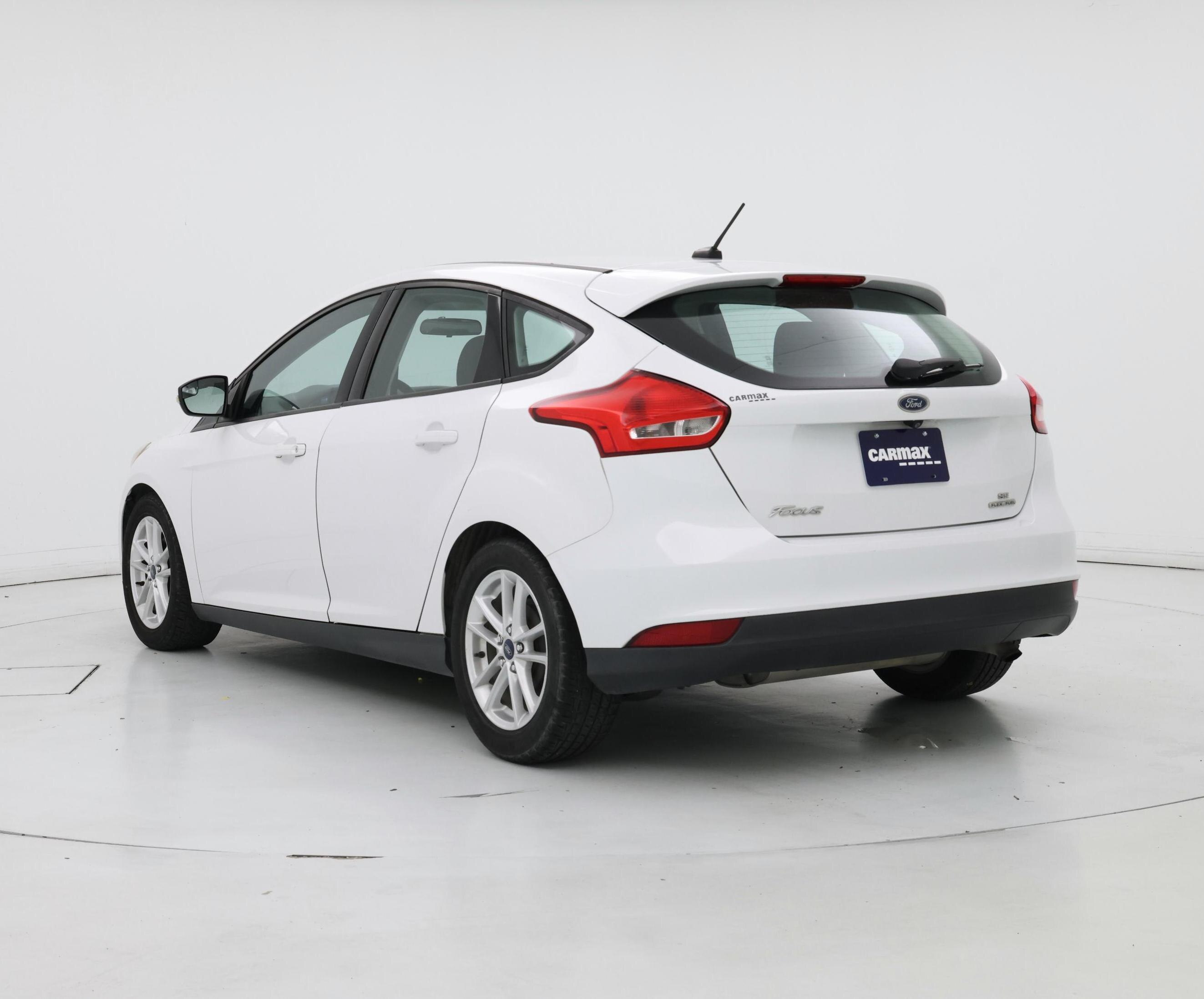 Thumbnail: 2016 Ford Focus - 2