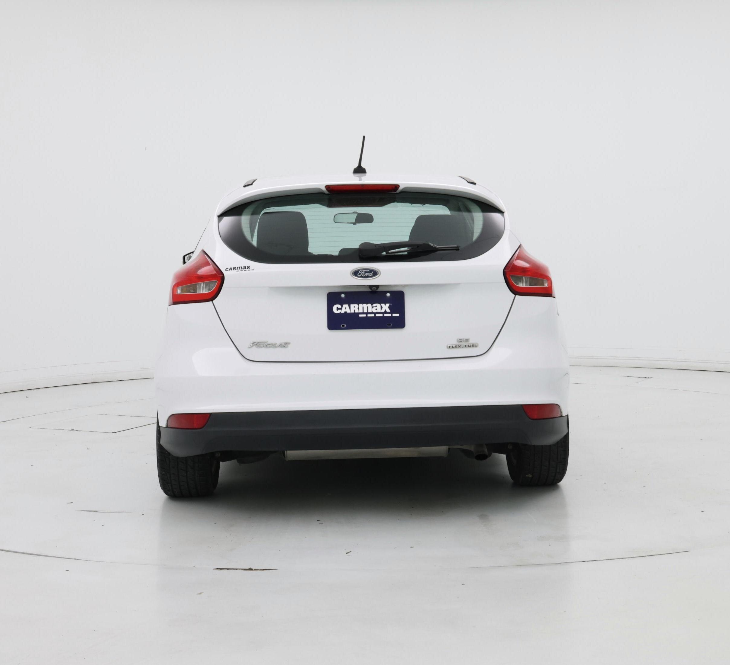 Thumbnail: 2016 Ford Focus - 6
