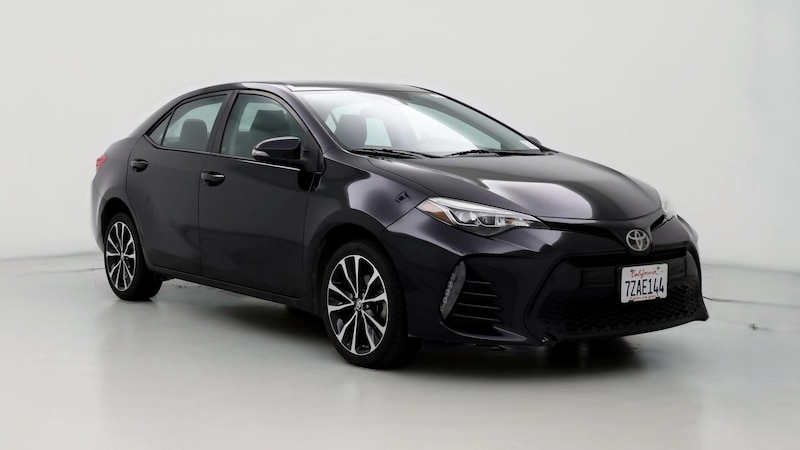 2017 Toyota Corolla SE Hero Image