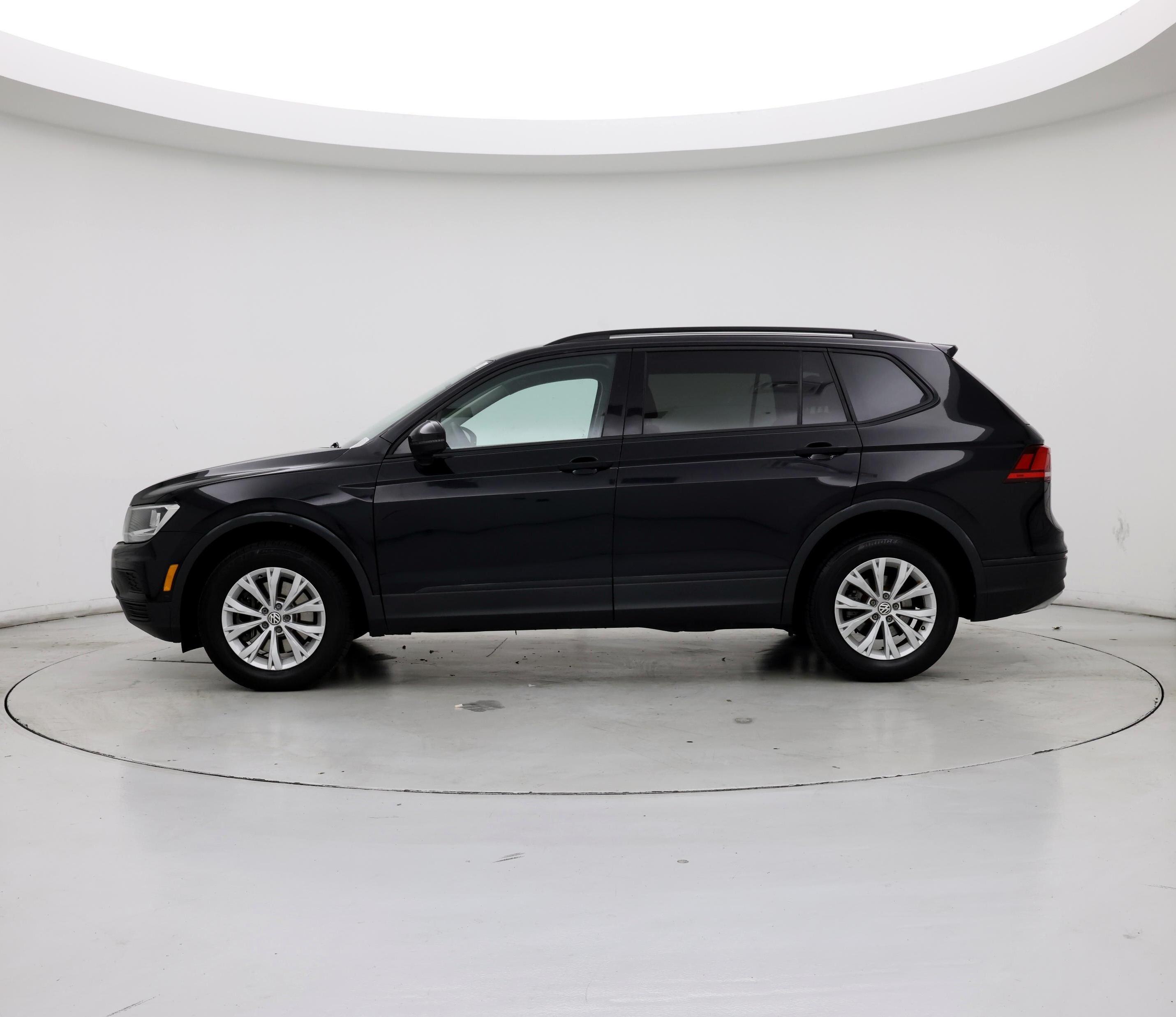 Thumbnail: 2020 Volkswagen Tiguan - 3