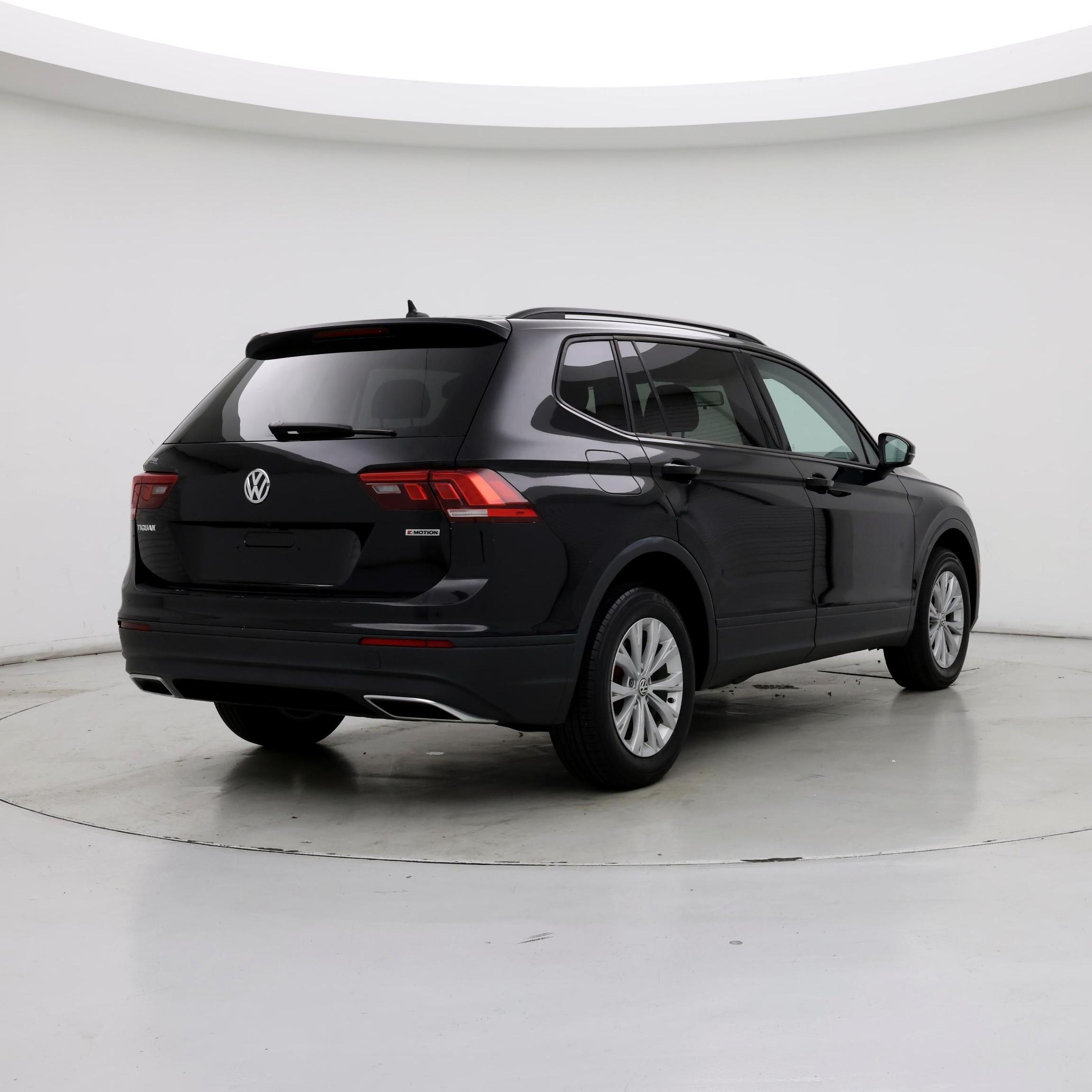 Thumbnail: 2020 Volkswagen Tiguan - 8