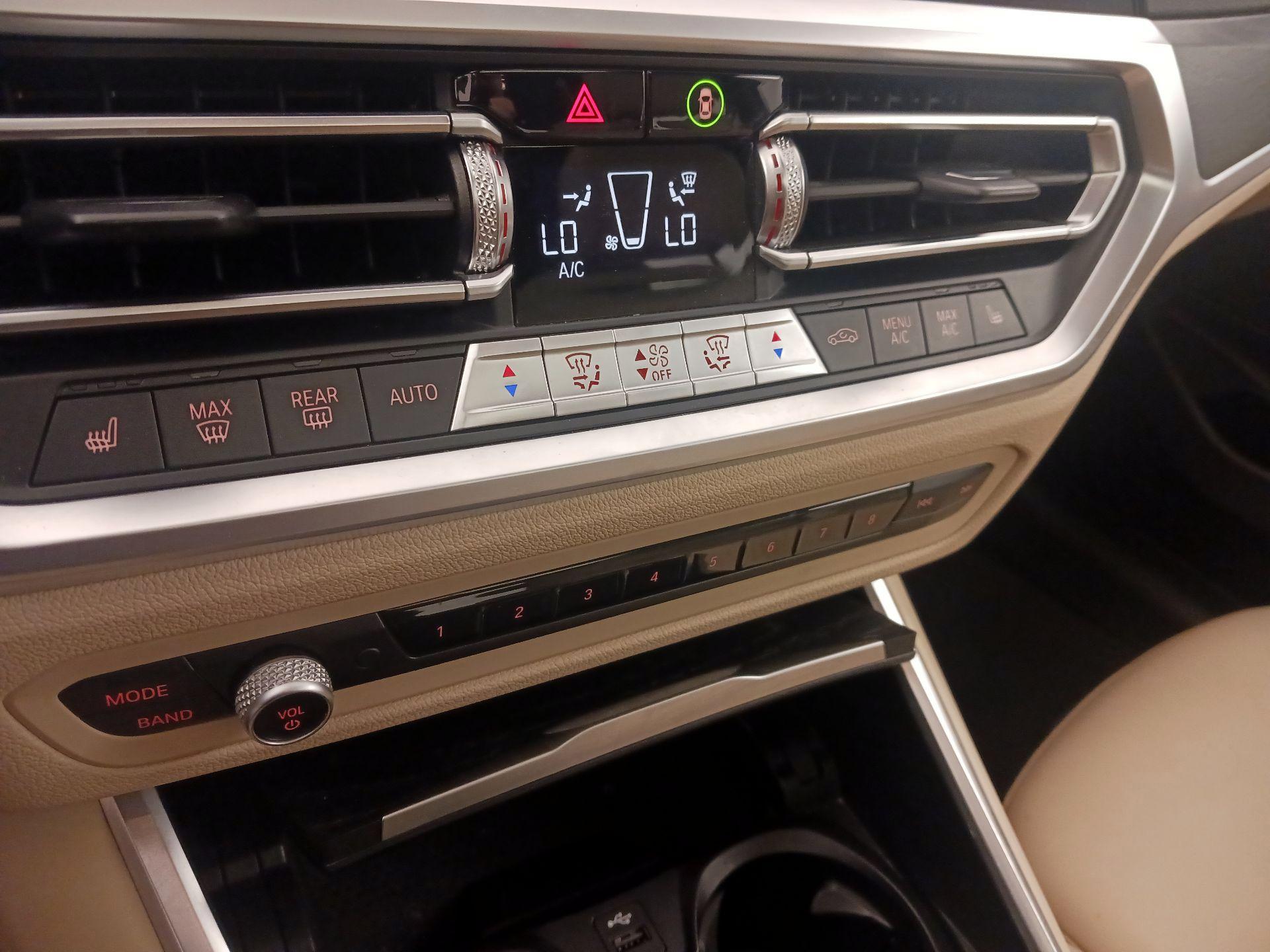 Thumbnail: 2022 BMW 3 Series - 17