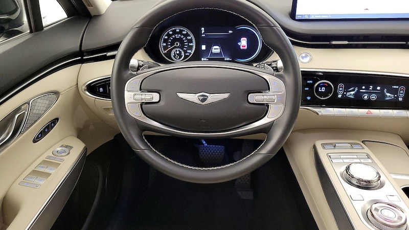 2025 Genesis GV70  10