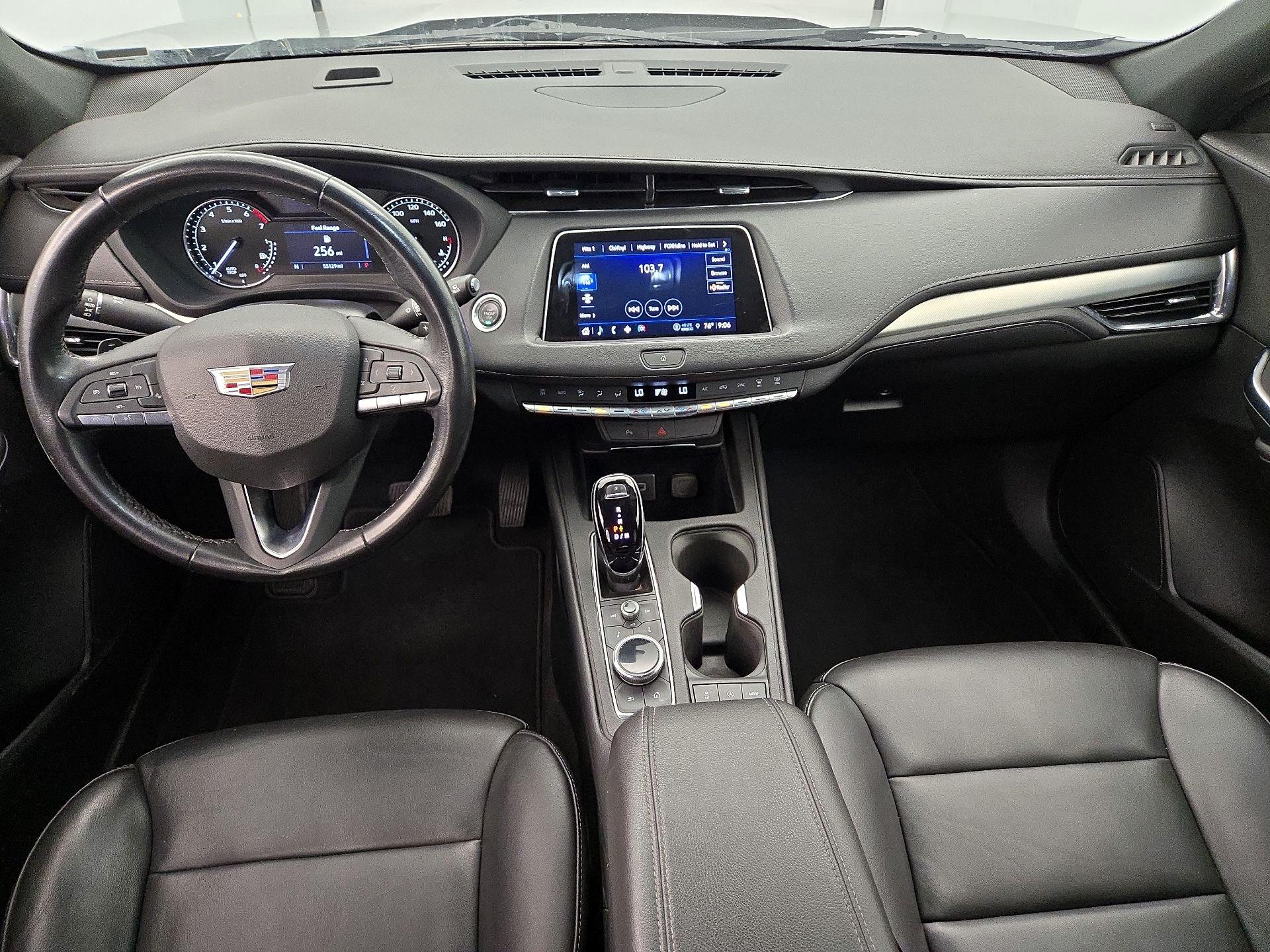 Thumbnail: 2022 Cadillac XT4 - 9