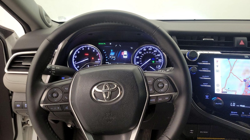 2018 Toyota Camry XLE 10