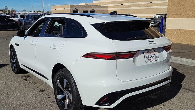 2024 Jaguar F-Pace R-Dynamic S 7