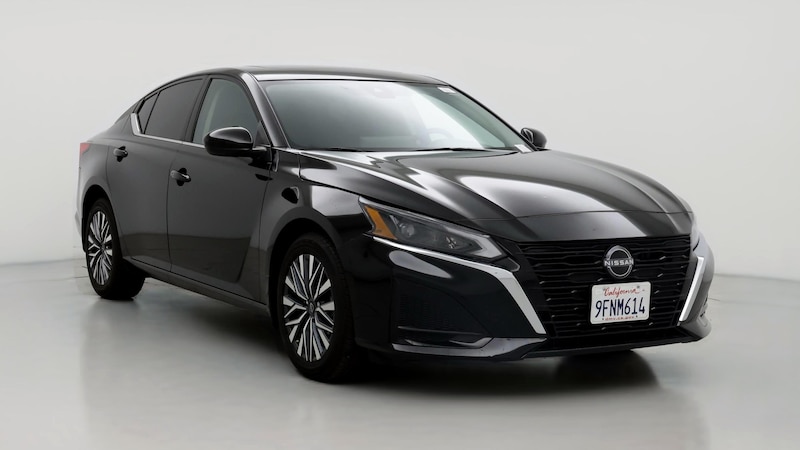 2023 Nissan Altima SV Hero Image