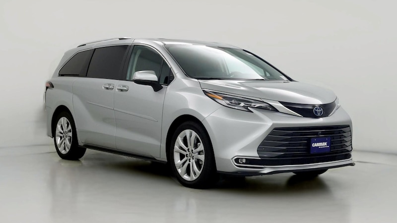 2023 Toyota Sienna Platinum Hero Image